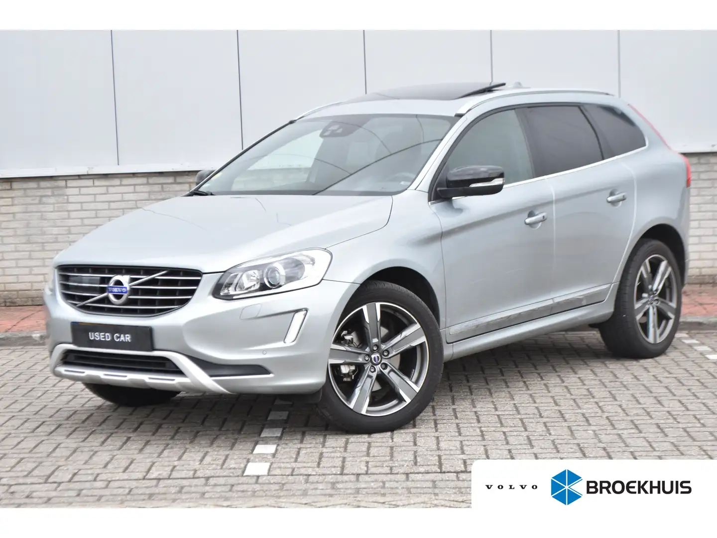 Volvo XC60 D4 FWD Summum | Pano | BLIS | Standkachel | 20" | Gris - 1