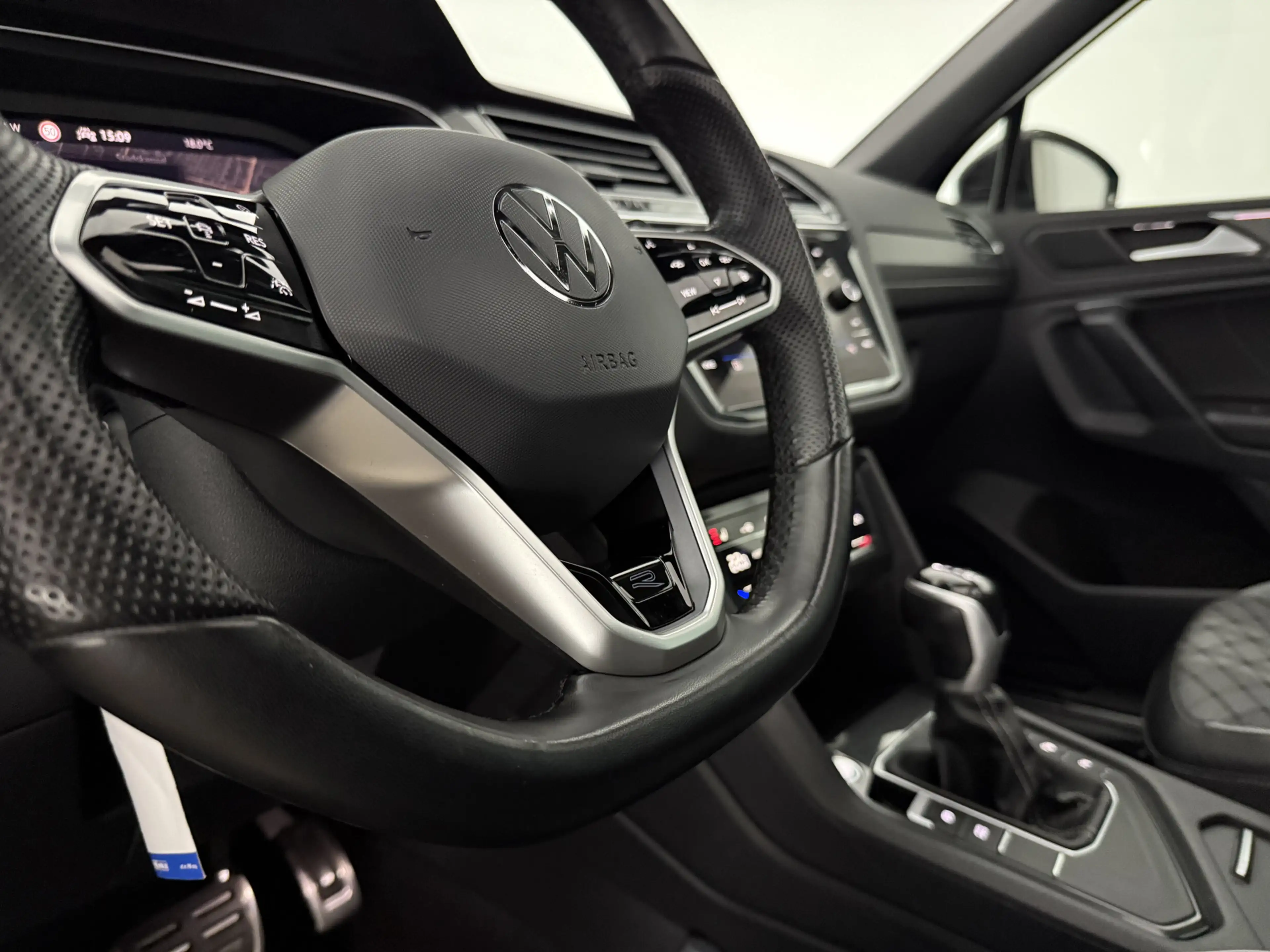 Volkswagen Tiguan 1.4 TSI eHybrid R-Line | Pano | Sfeer | Virtual | — photo 14