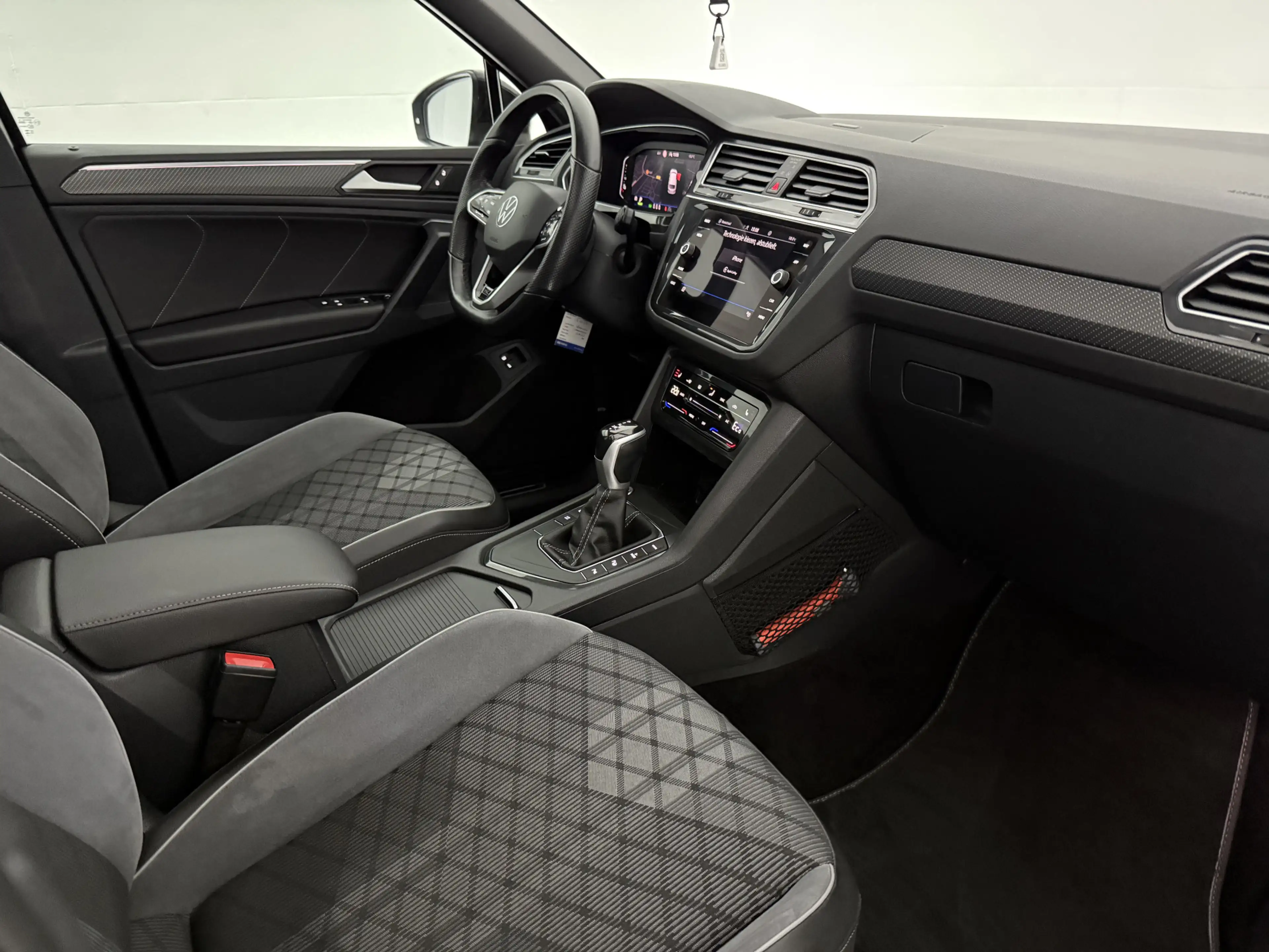Volkswagen Tiguan 1.4 TSI eHybrid R-Line | Pano | Sfeer | Virtual | — photo 41