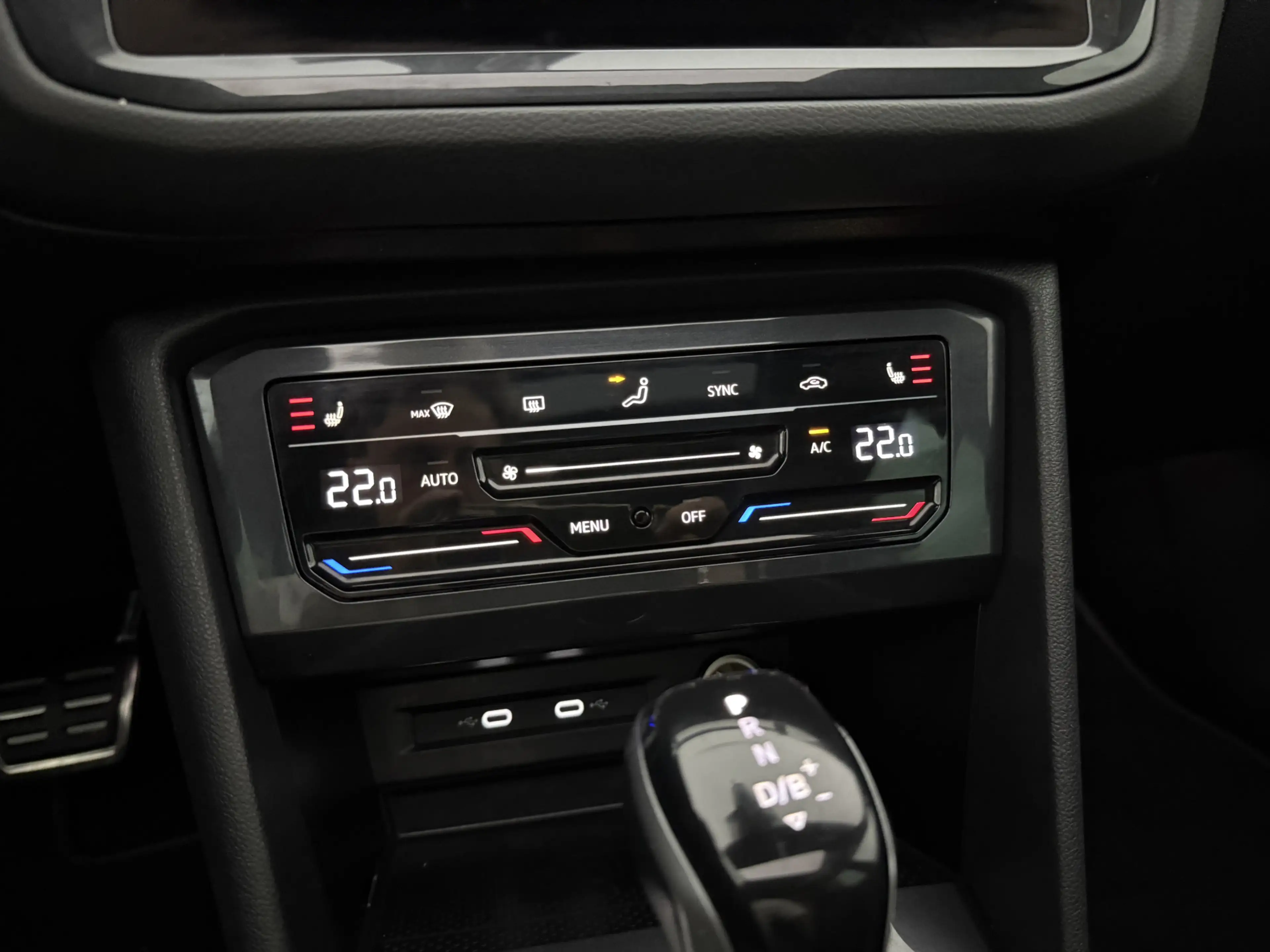 Volkswagen Tiguan 1.4 TSI eHybrid R-Line | Pano | Sfeer | Virtual | — photo 32