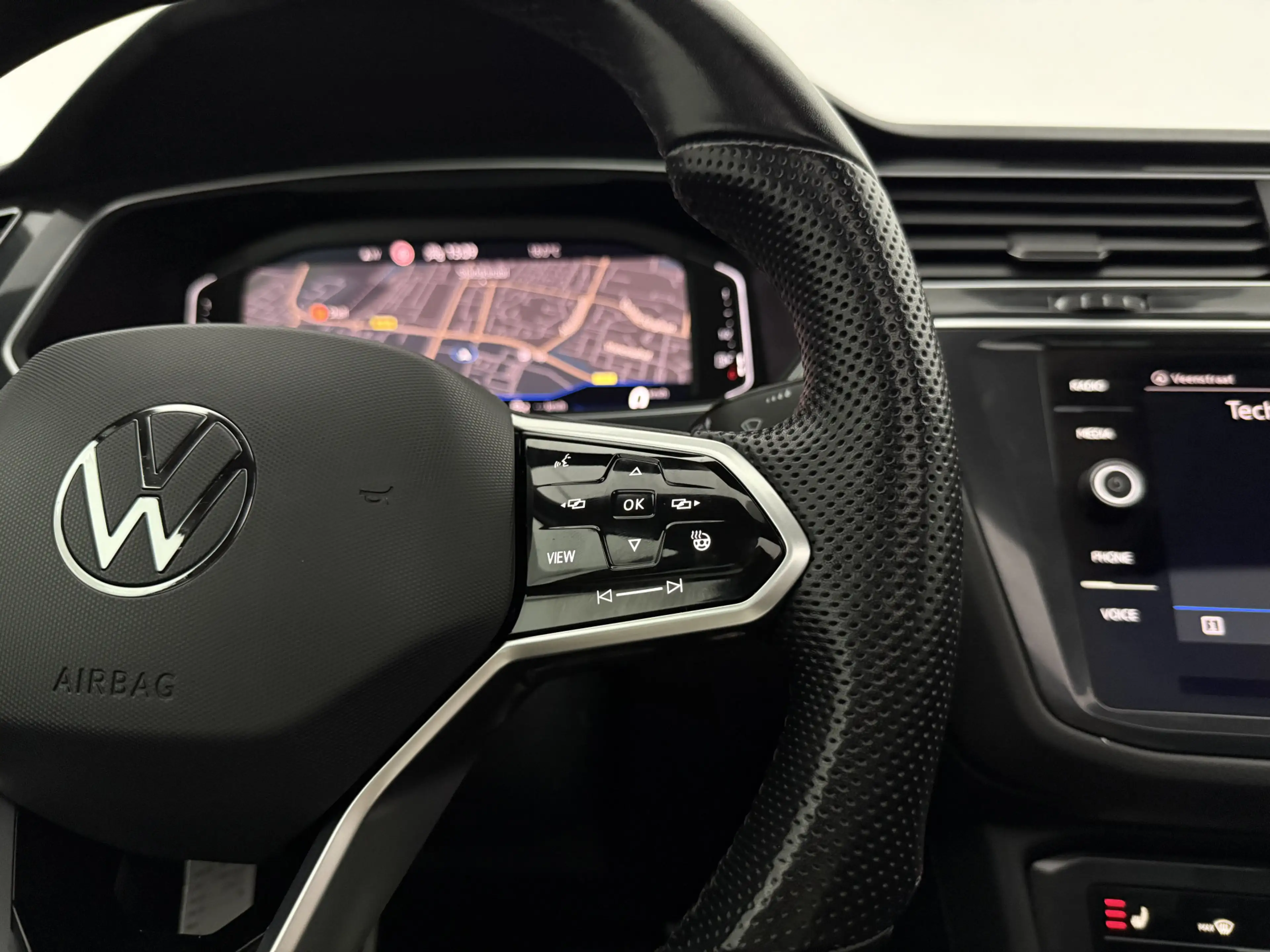 Volkswagen Tiguan 1.4 TSI eHybrid R-Line | Pano | Sfeer | Virtual | — photo 26