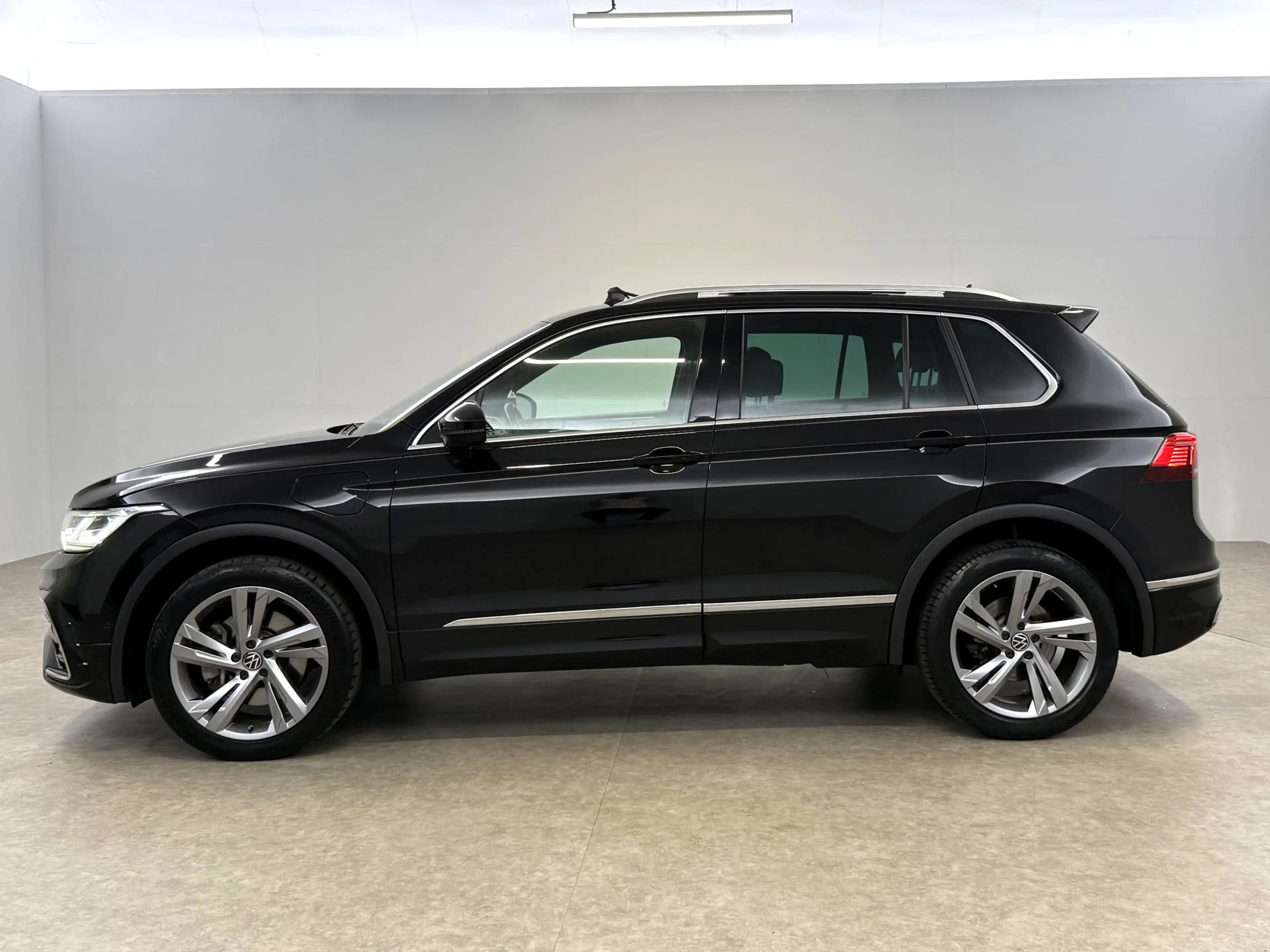 Volkswagen Tiguan 1.4 TSI eHybrid R-Line | Pano | Sfeer | Virtual | — photo 10