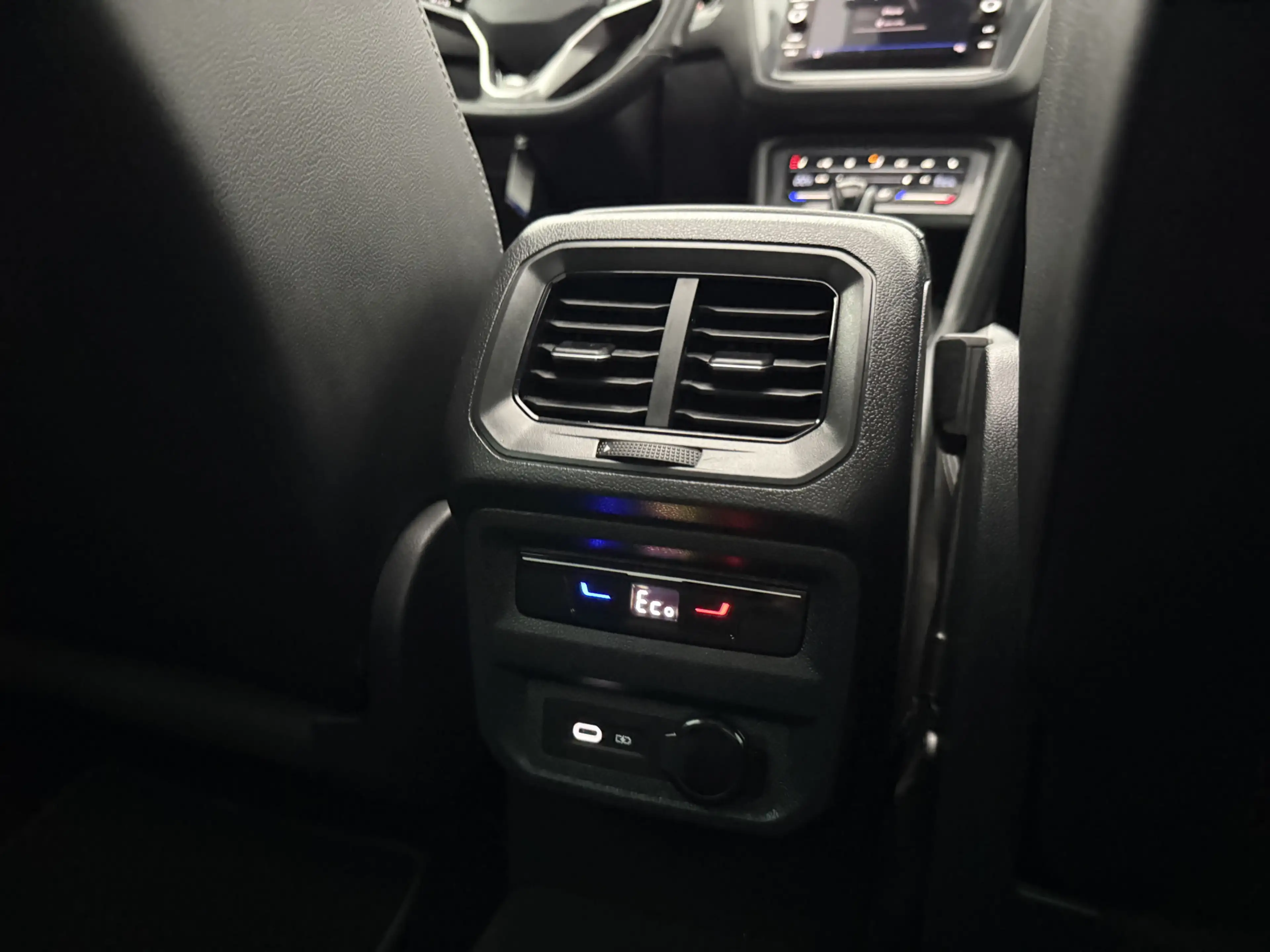 Volkswagen Tiguan 1.4 TSI eHybrid R-Line | Pano | Sfeer | Virtual | — photo 42