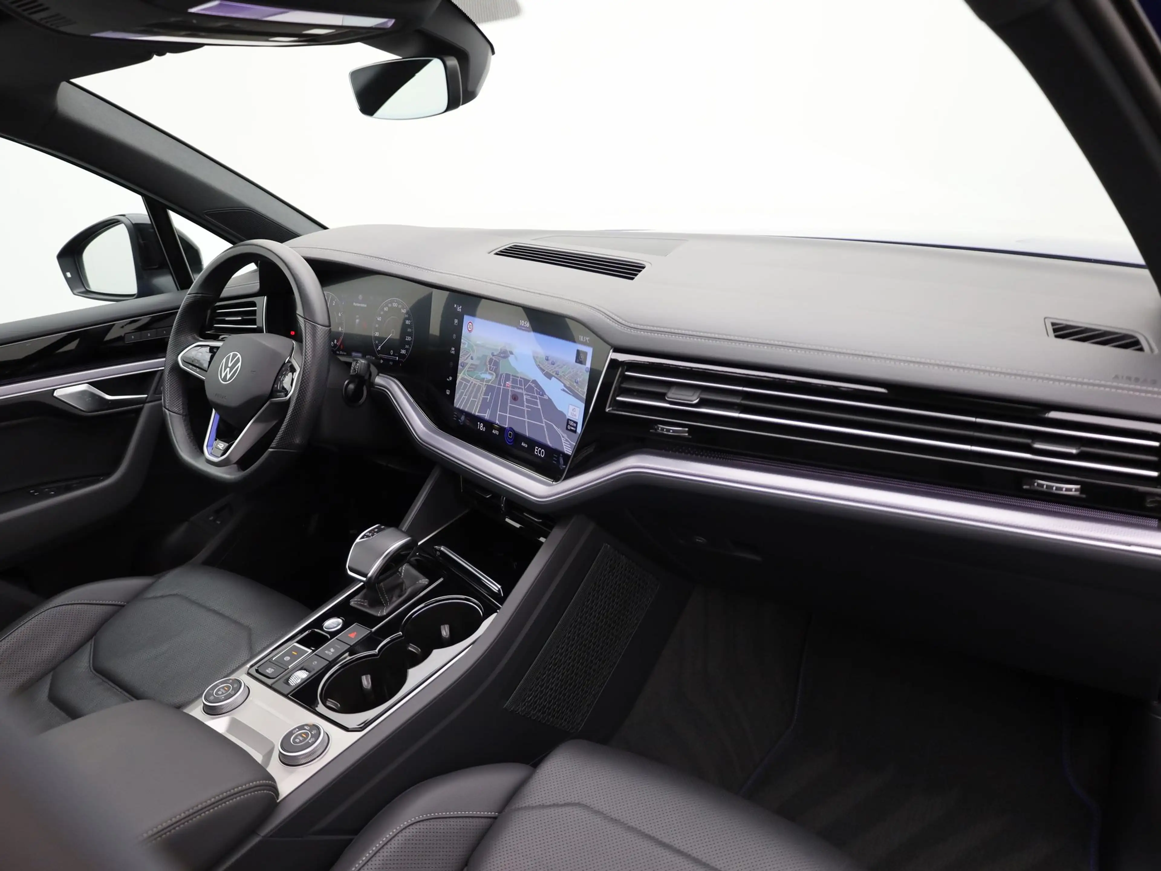 Volkswagen Touareg 3.0 TSi 4MOTION R | Panodak | Stoelkoeling | Trekh — photo 28