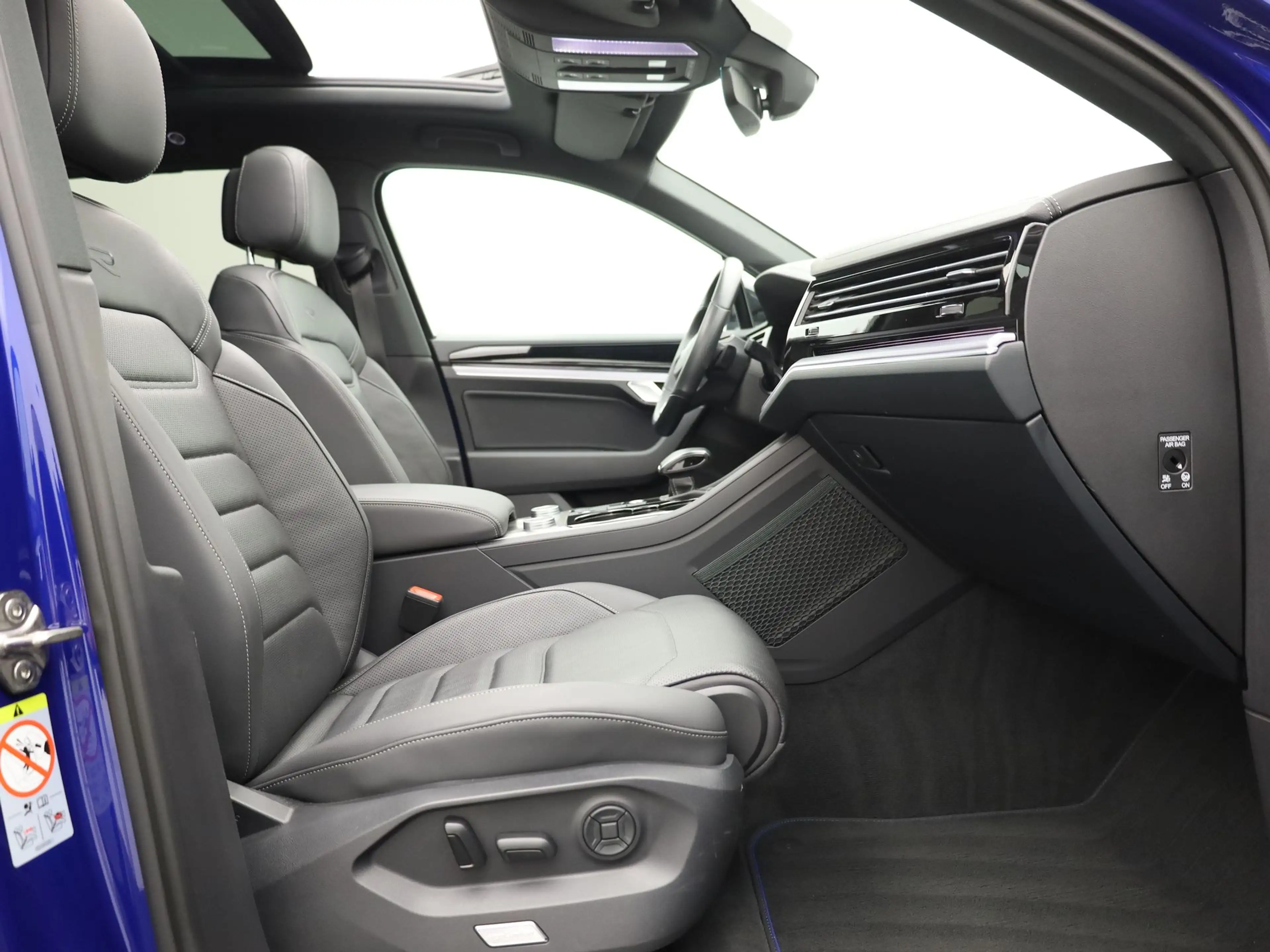 Volkswagen Touareg 3.0 TSi 4MOTION R | Panodak | Stoelkoeling | Trekh — photo 9