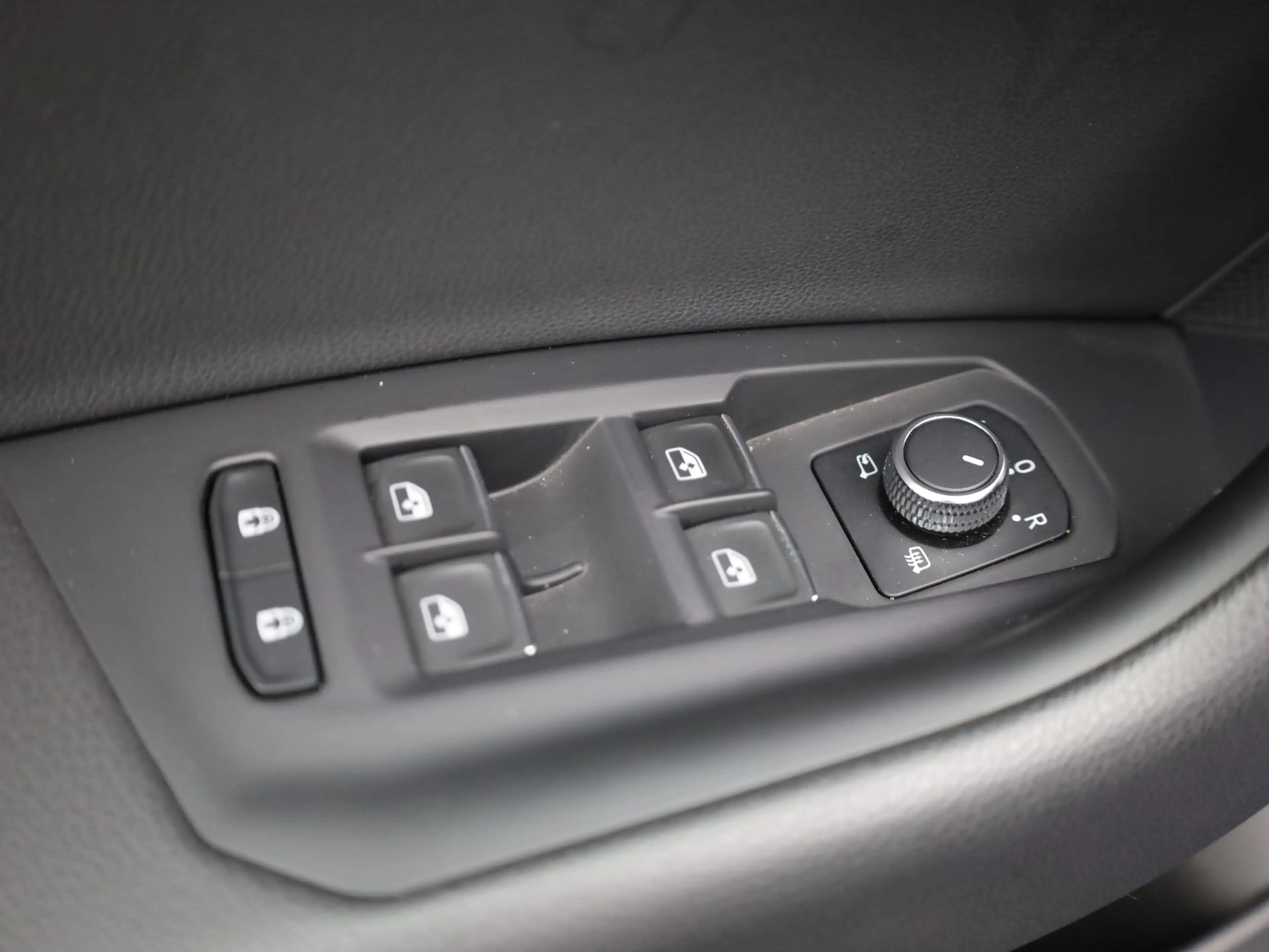 Volkswagen Touareg 3.0 TSi 4MOTION R | Panodak | Stoelkoeling | Trekh — photo 45
