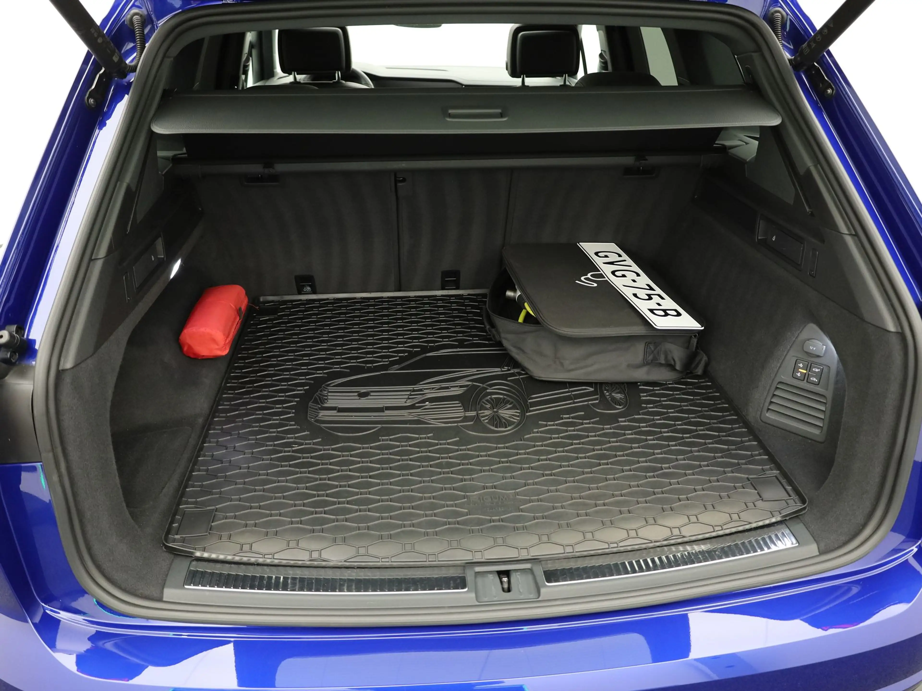 Volkswagen Touareg 3.0 TSi 4MOTION R | Panodak | Stoelkoeling | Trekh — photo 19