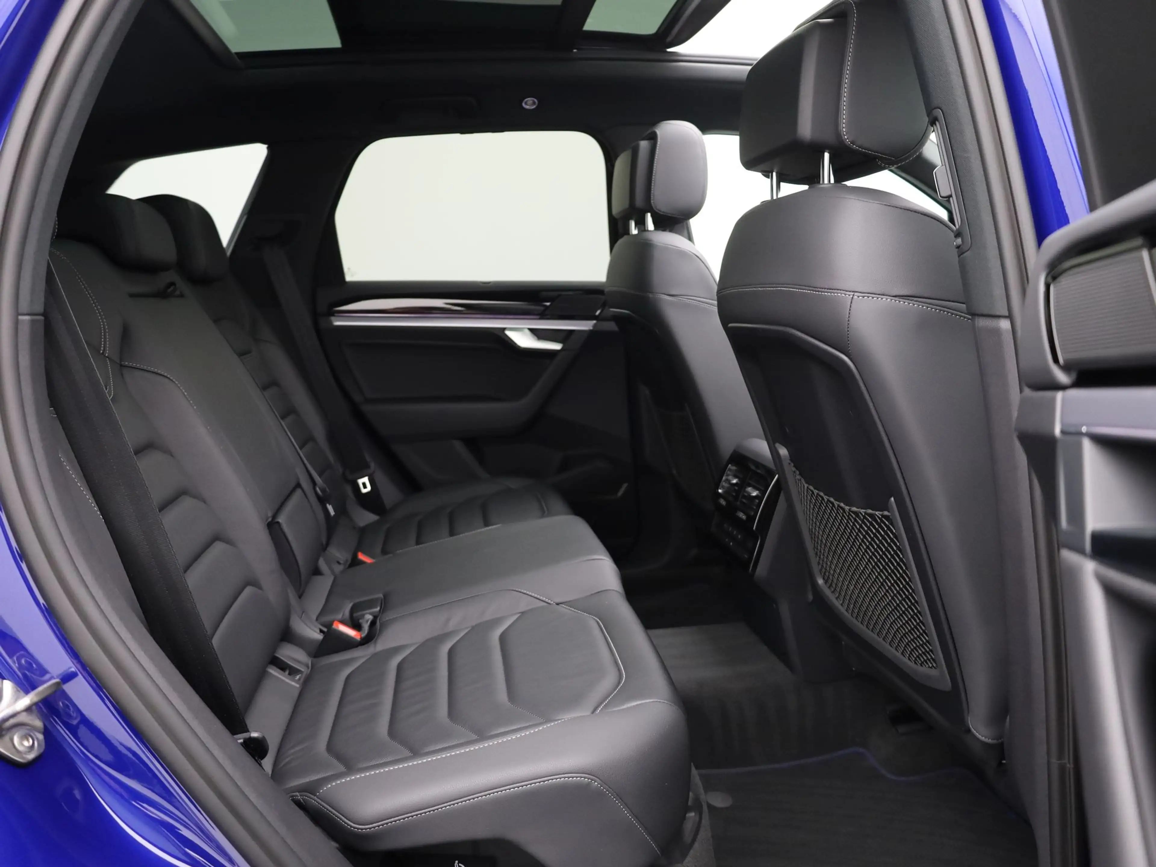 Volkswagen Touareg 3.0 TSi 4MOTION R | Panodak | Stoelkoeling | Trekh — photo 18