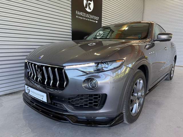 Maserati Levante 3.0 V6 Q4/CARPLAY/PANO/RFK/LED