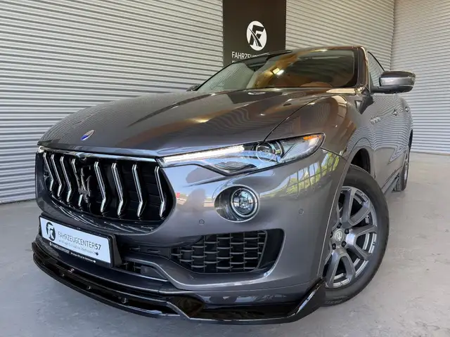 Maserati Levante 3.0 V6 Q4/CARPLAY/PANO/RFK/LED