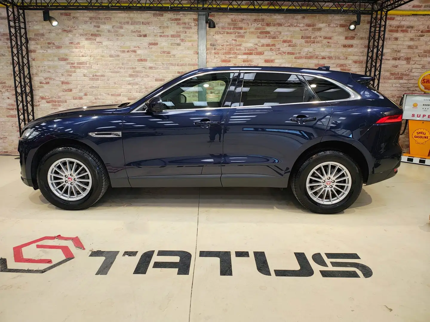 Jaguar F-Pace 2.0i AWD Prestige. 250PK. PANO. BENZINE. Bleu - 2