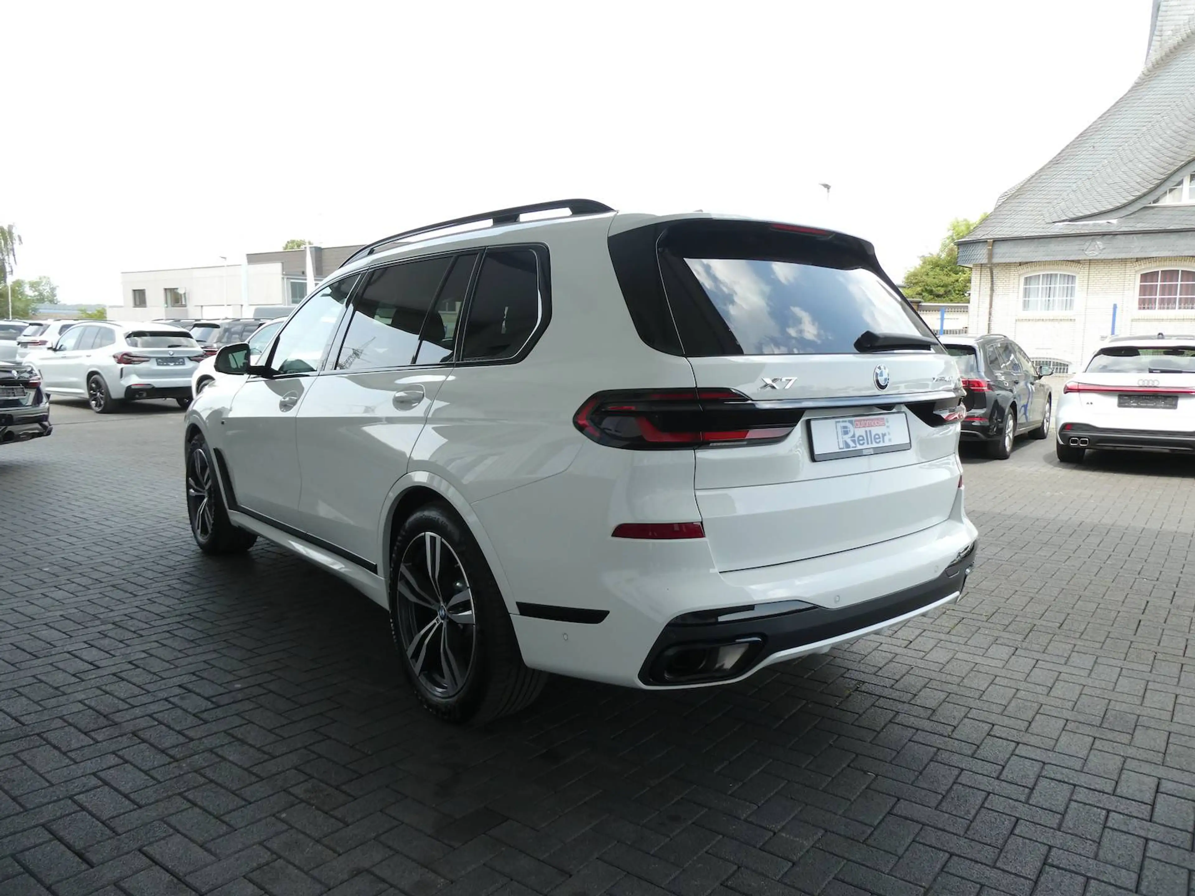 BMW X7 xDrive 40 d M Sport — photo 6