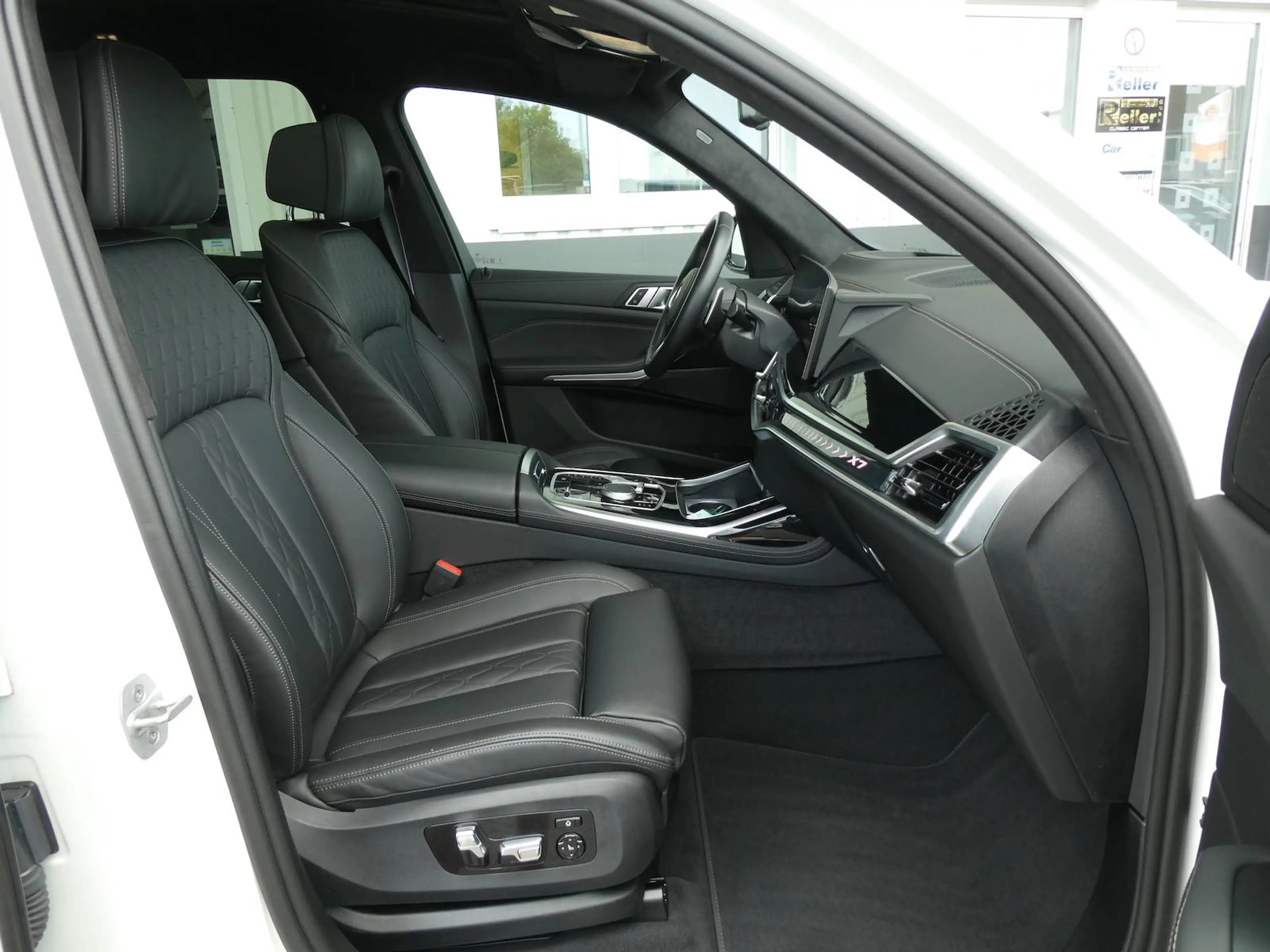BMW X7 xDrive 40 d M Sport — photo 13