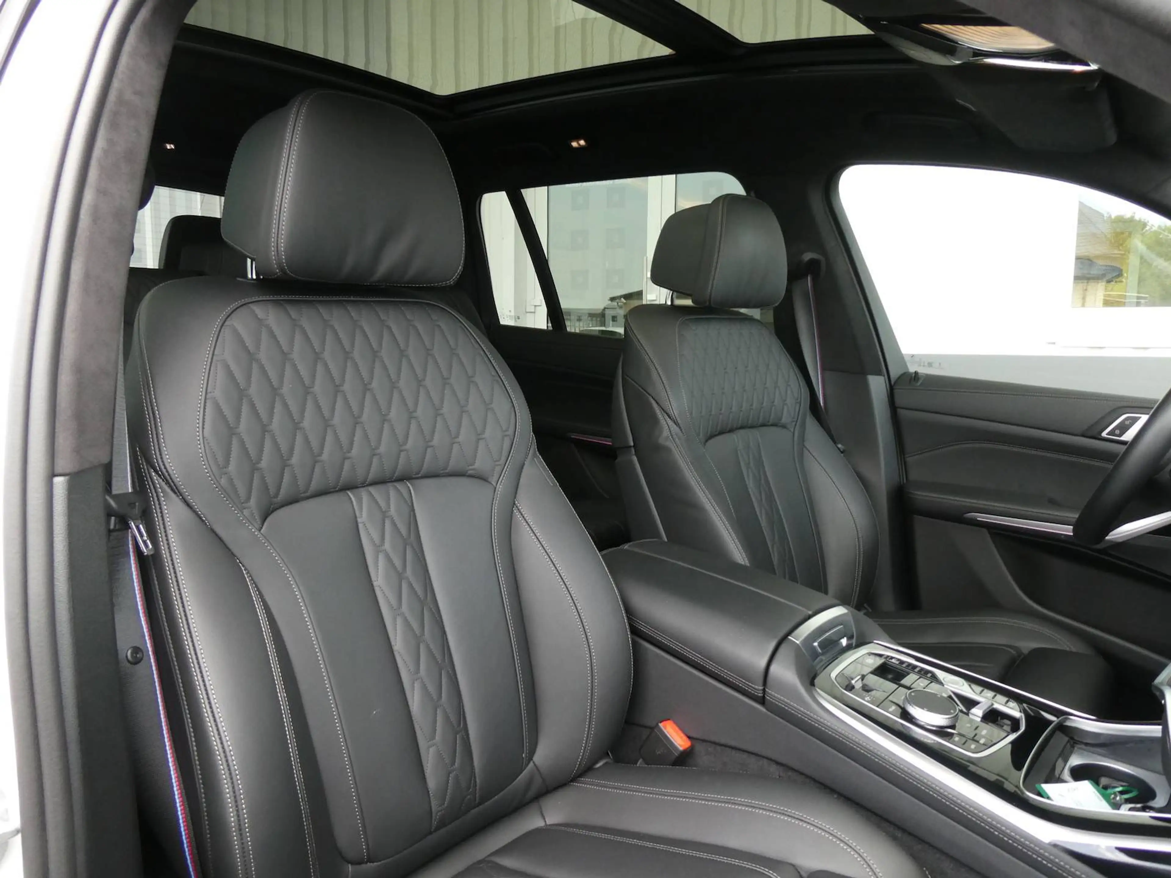 BMW X7 xDrive 40 d M Sport — photo 14