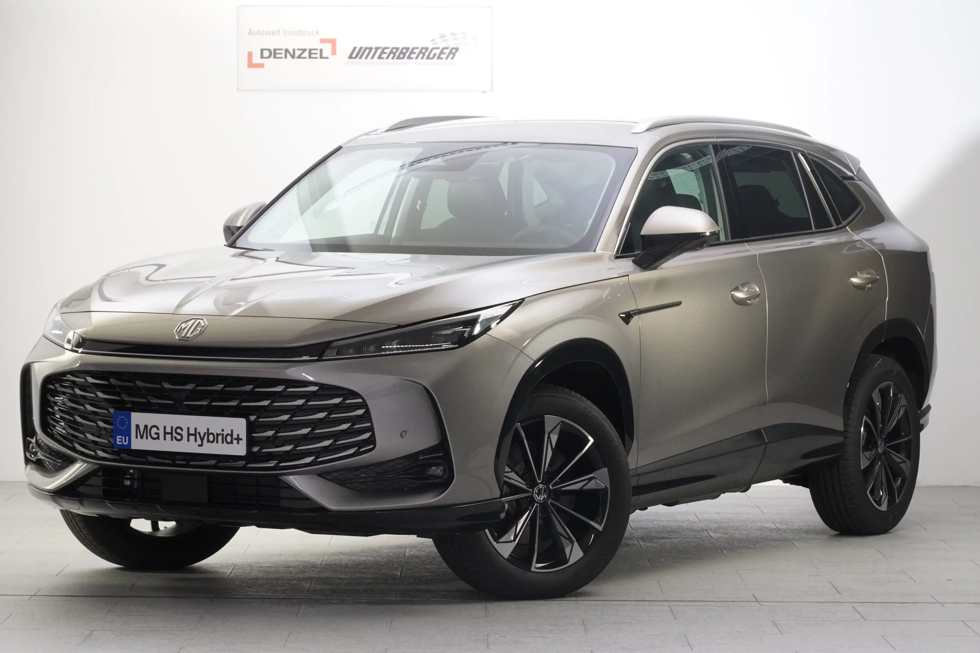 MG HS HEV Luxury Lenkradhzg.GRATIS Winterreifen — photo 2