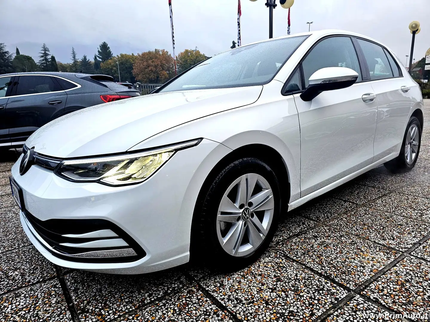Volkswagen Golf VIII 1.5 TGI "Life" 130cv DSG - PRONTA CONSEGNA! Bianco - 1