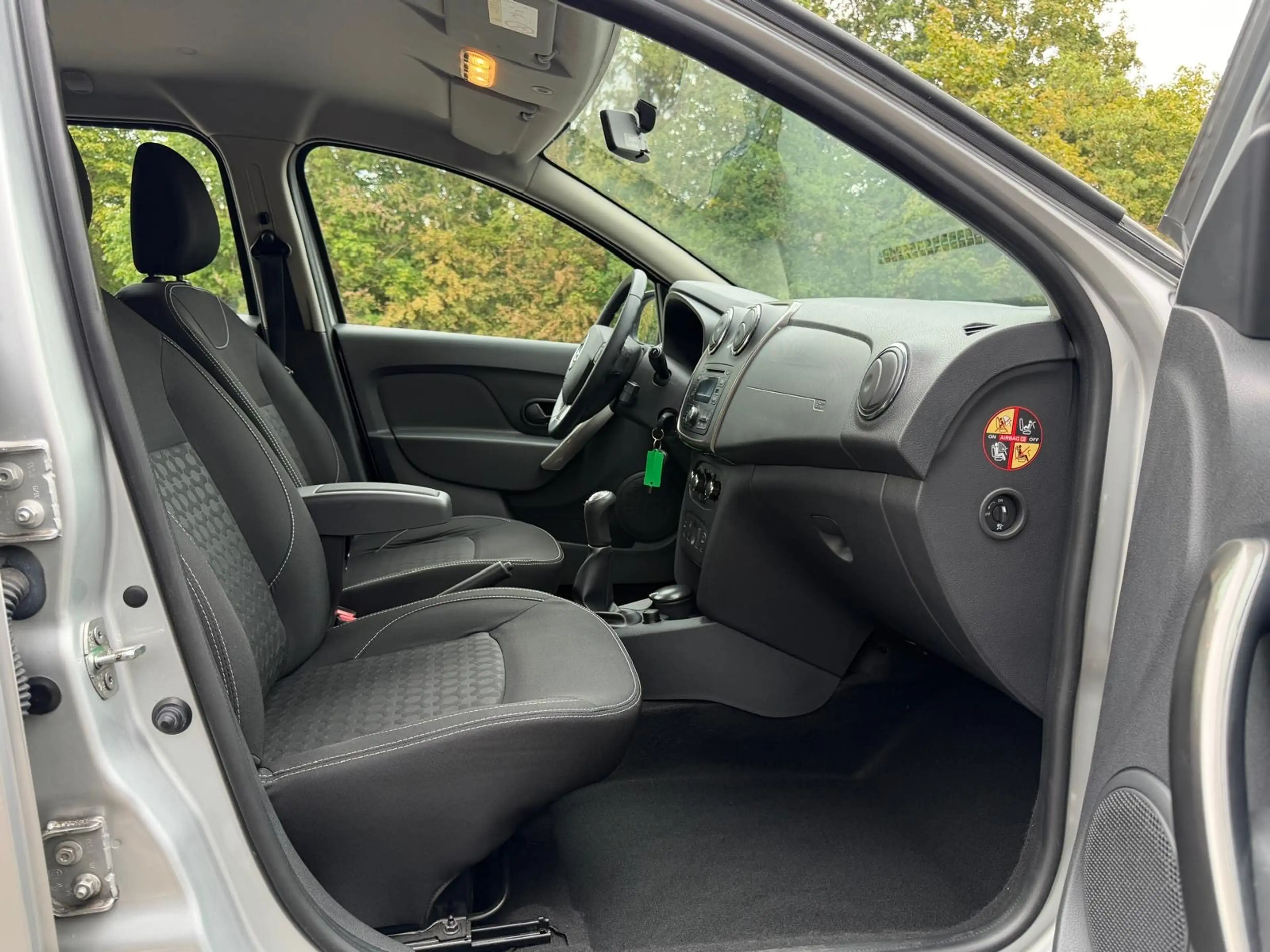 Dacia Logan Laureate 1,2 Benzin 1.Hand Kombi Lückenlos Scheckh — photo 9