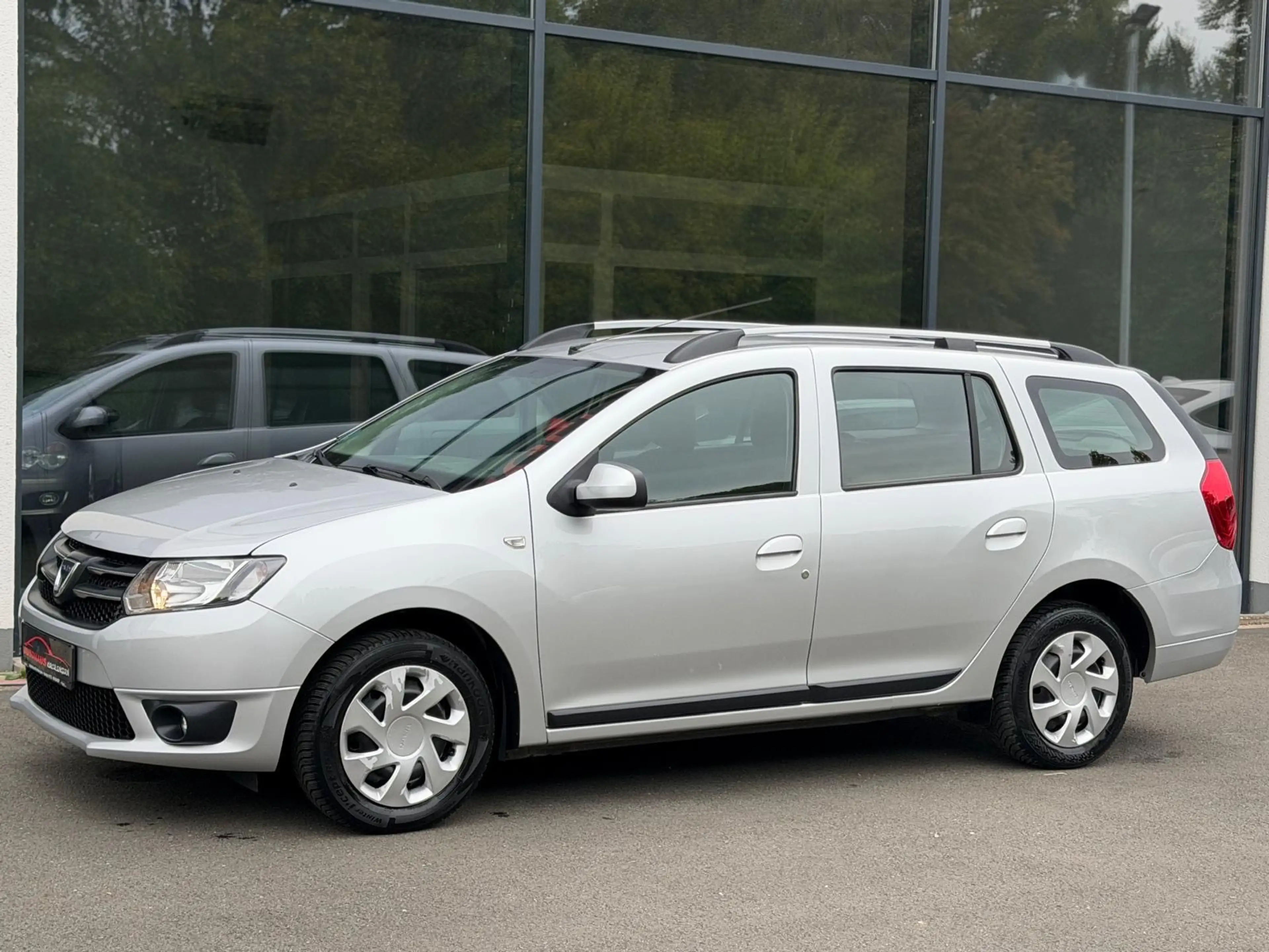 Dacia Logan Laureate 1,2 Benzin 1.Hand Kombi Lückenlos Scheckh — photo 4