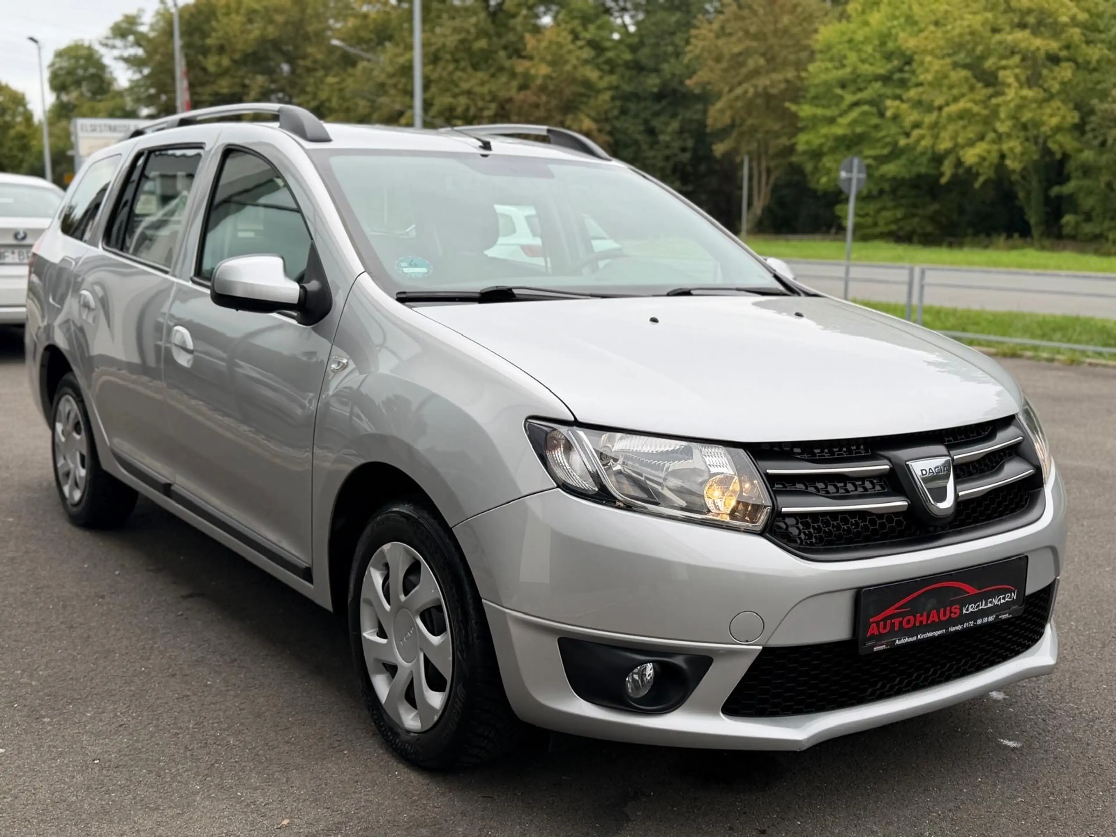 Dacia Logan Laureate 1,2 Benzin 1.Hand Kombi Lückenlos Scheckh — photo 2