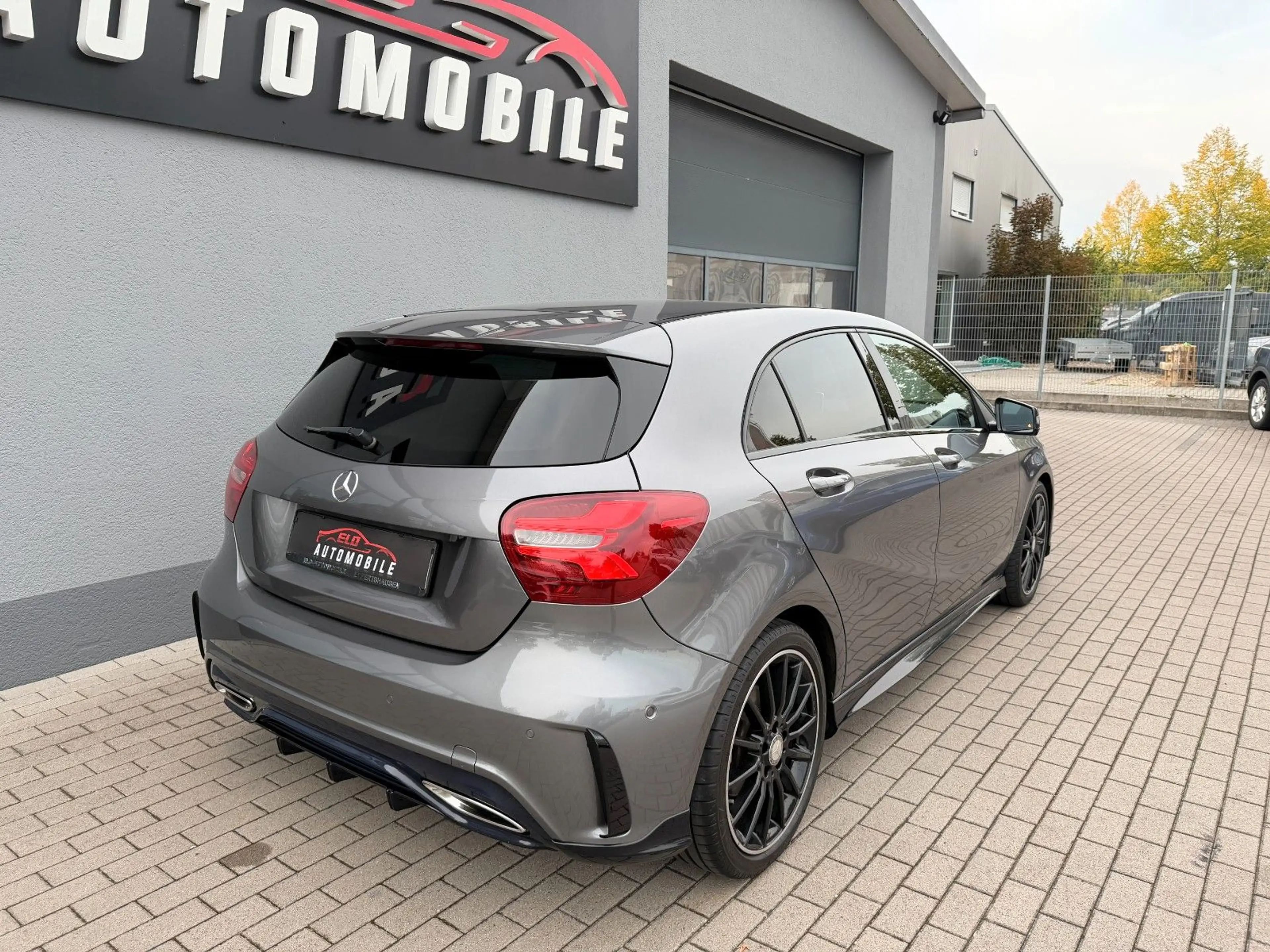 Mercedes-Benz A 200 A200 AMG-Line*LED*Carbon*Night-Paket*Navi* — photo 3