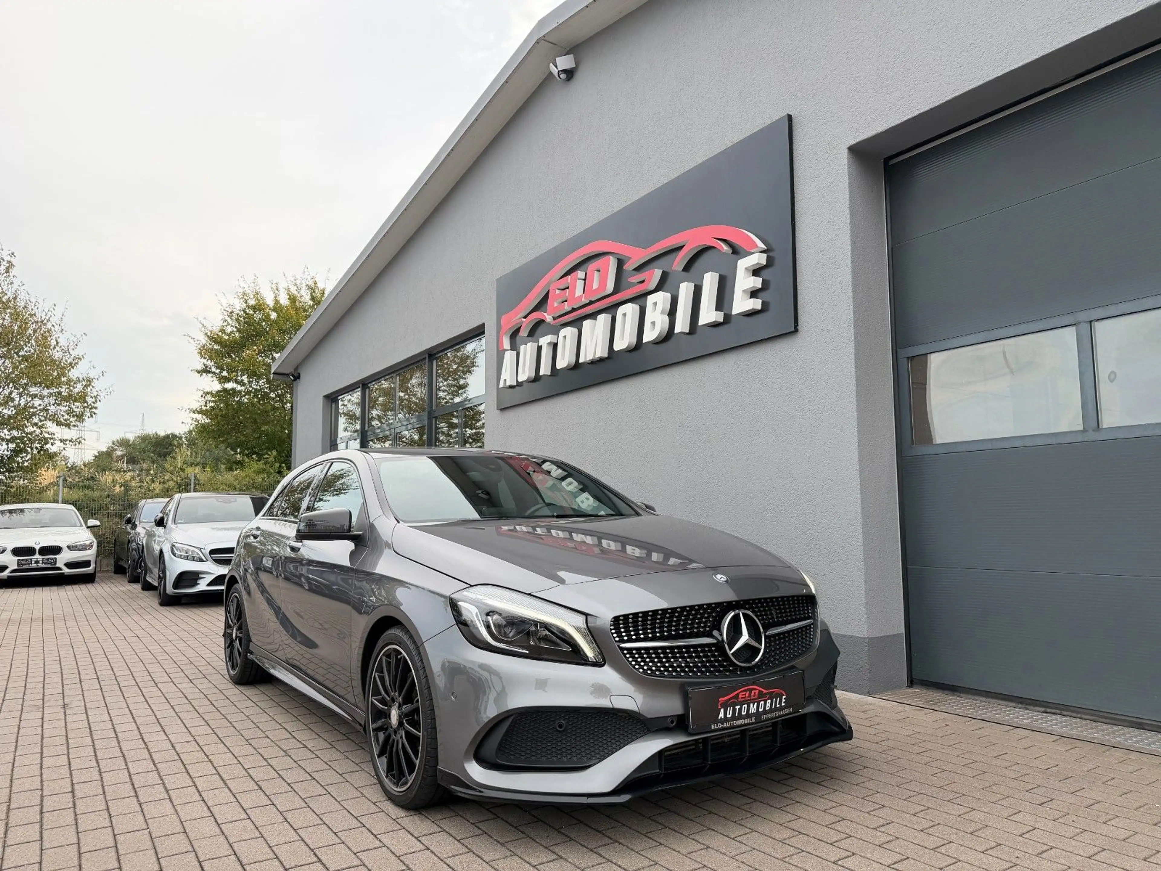 Mercedes-Benz A 200 A200 AMG-Line*LED*Carbon*Night-Paket*Navi*