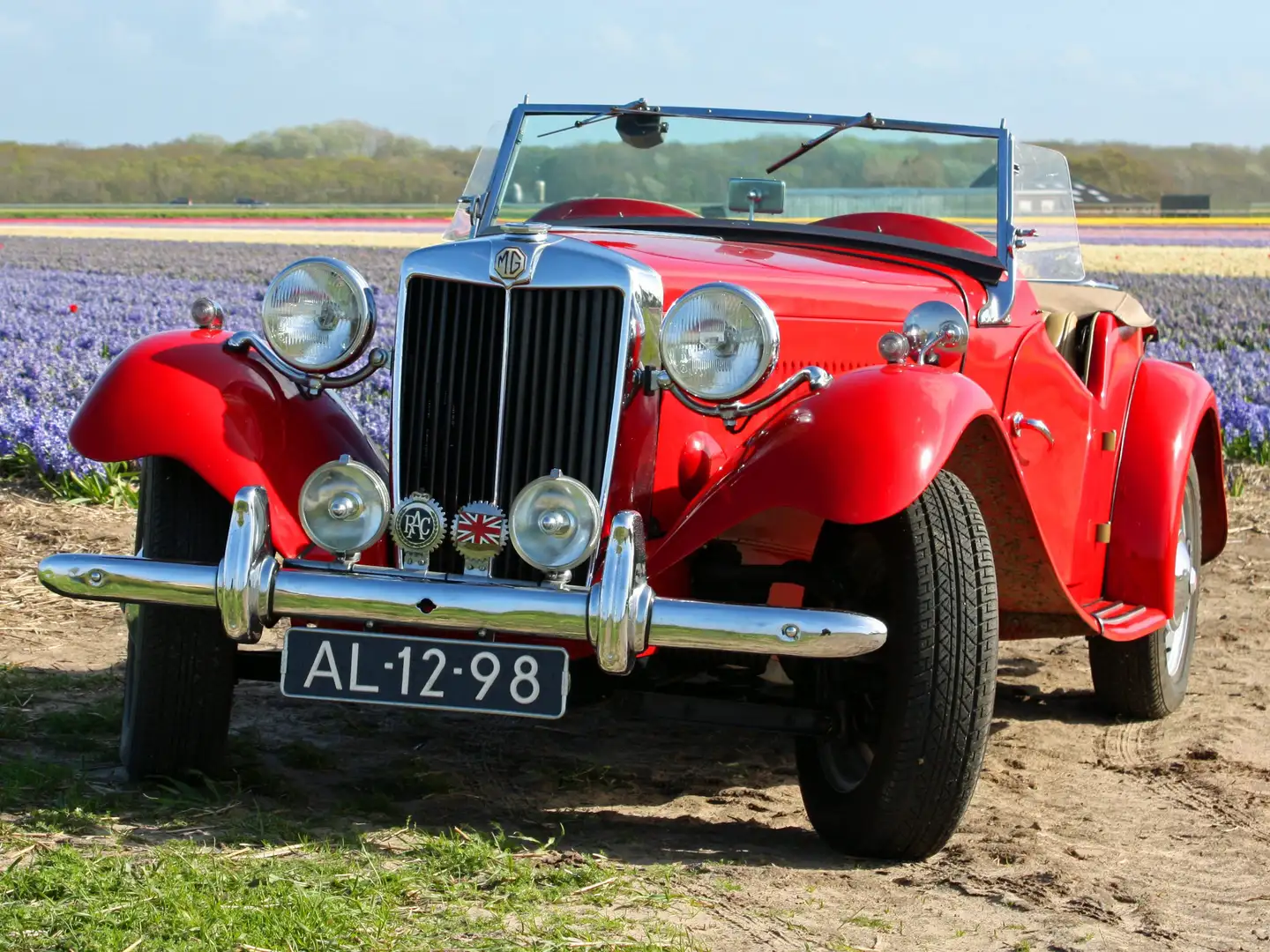 MG TD cabriolet Rojo - 2