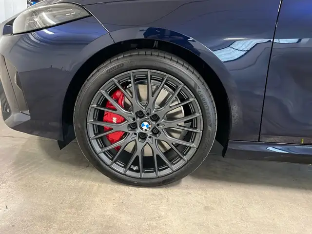 BMW 1 Series view 14