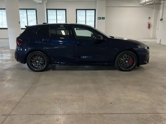 BMW 1 Series view 7