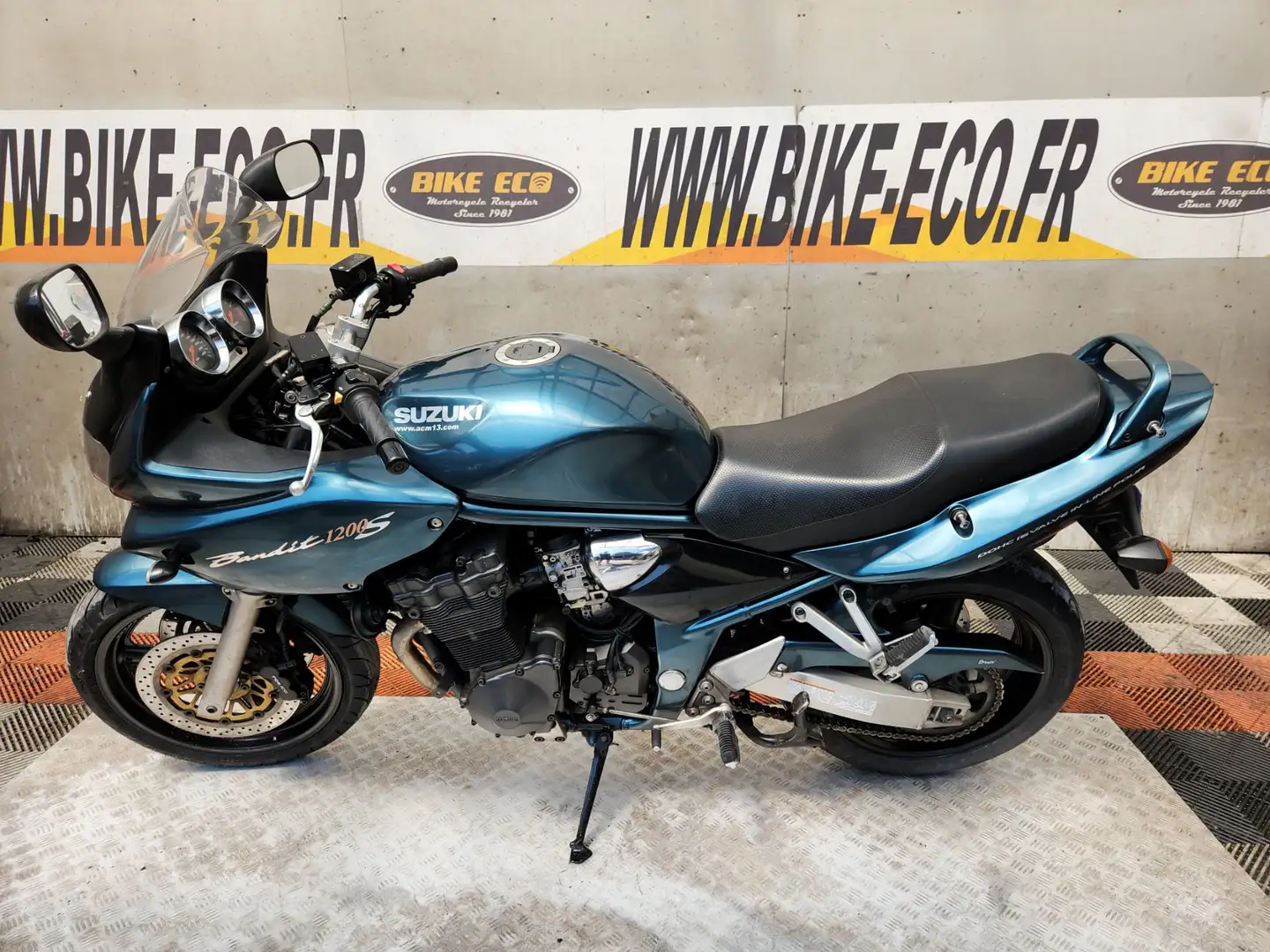 Suzuki GSF 1200 Vert - 2