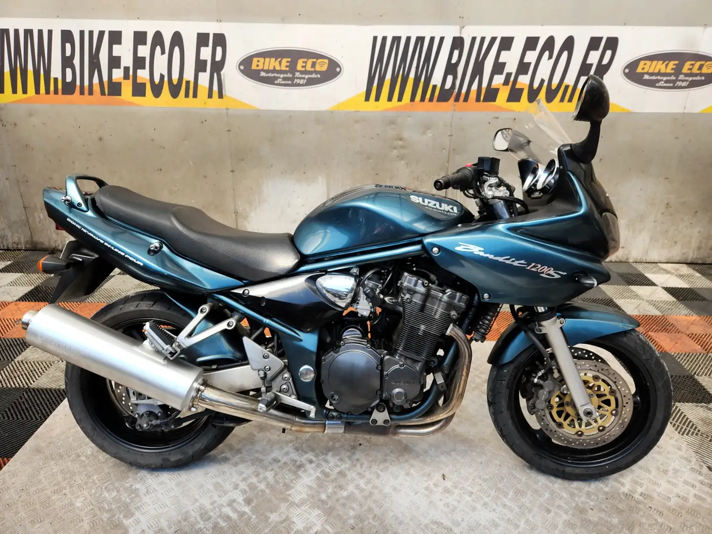 Suzuki GSF 1200 Vert - 1