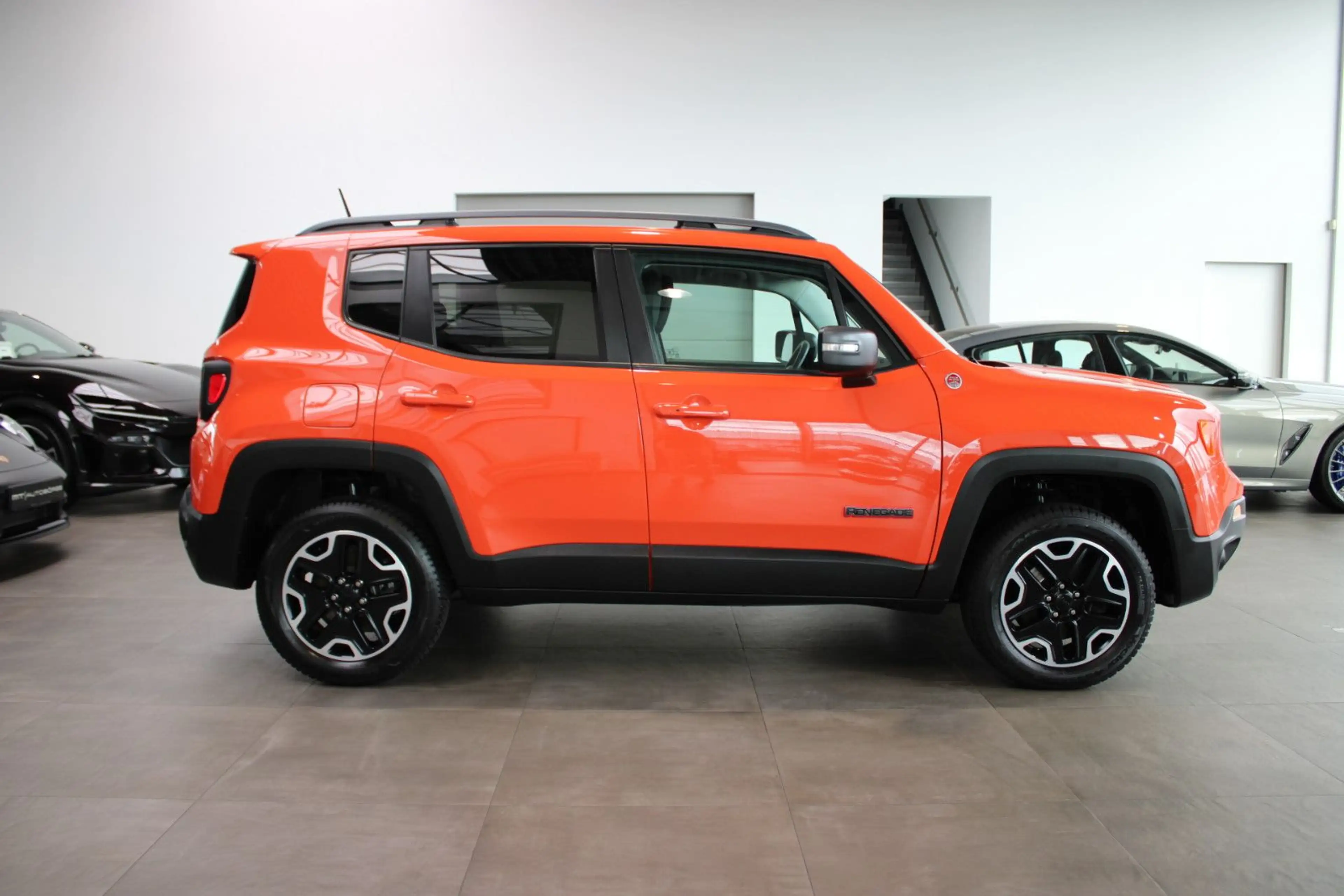 Jeep Renegade RENEGADE *TRAILHAWK* 4X4 DIESEL AUTOMATIK 1.HAND — photo 11