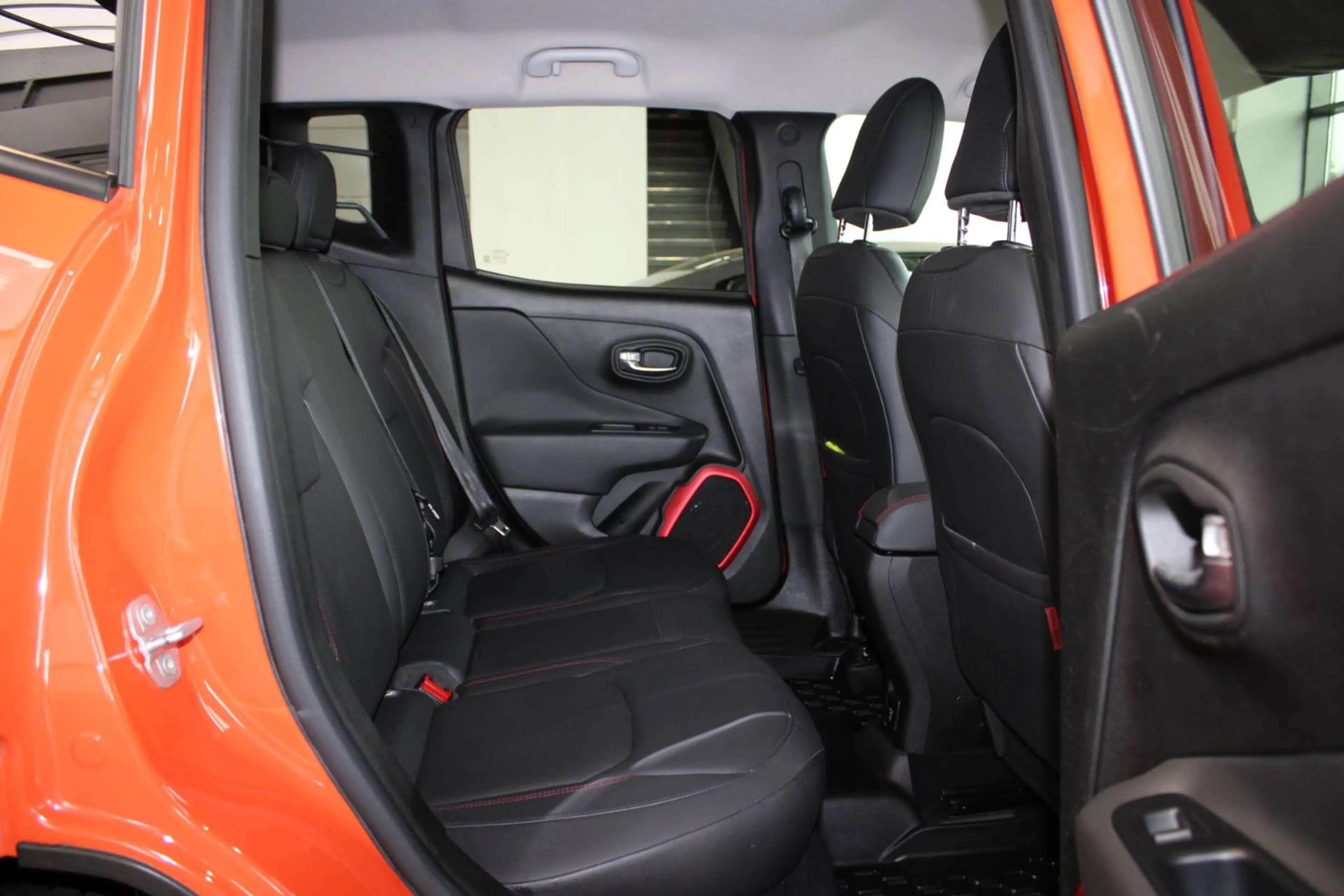 Jeep Renegade RENEGADE *TRAILHAWK* 4X4 DIESEL AUTOMATIK 1.HAND — photo 10