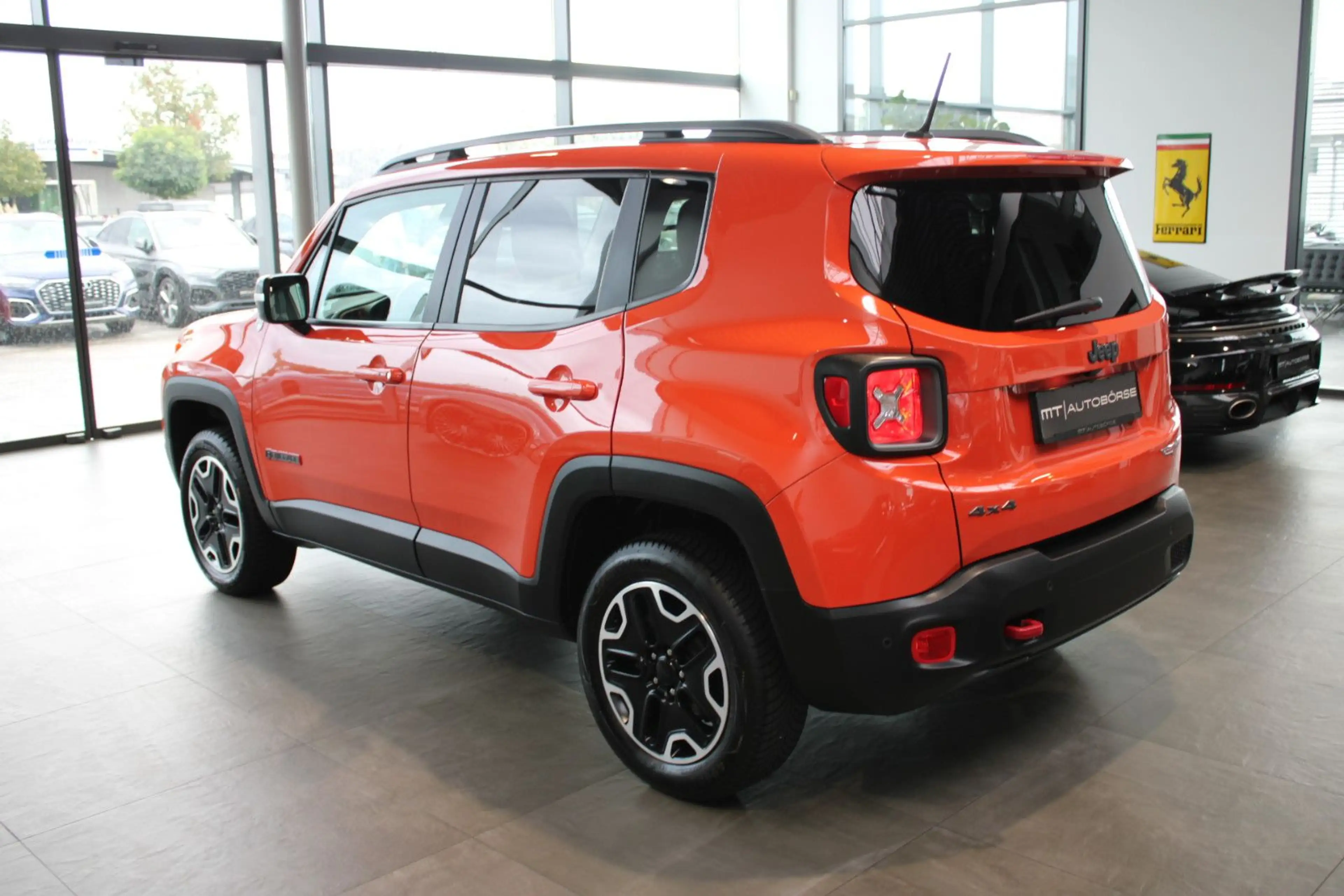 Jeep Renegade RENEGADE *TRAILHAWK* 4X4 DIESEL AUTOMATIK 1.HAND — photo 5