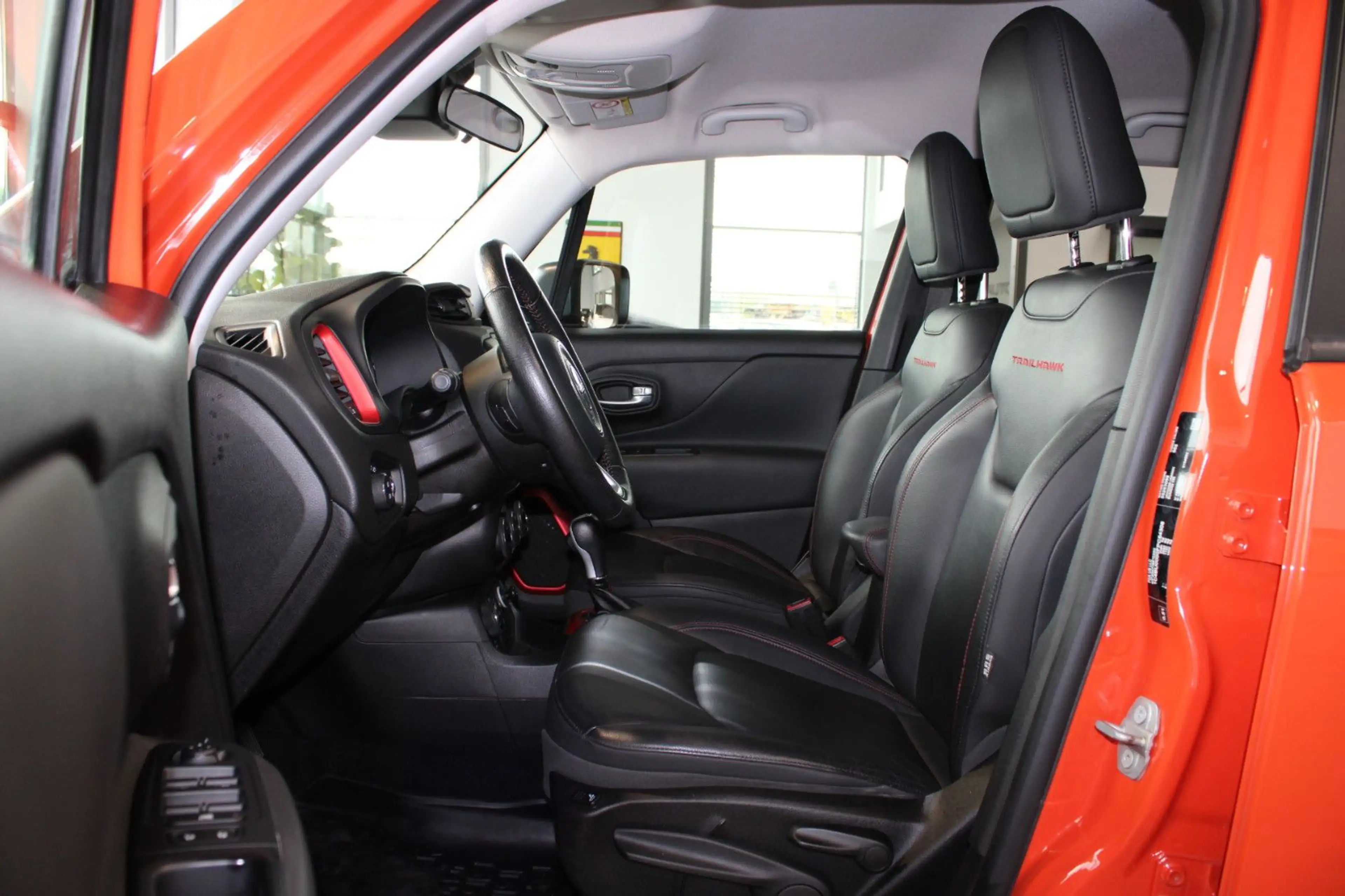 Jeep Renegade RENEGADE *TRAILHAWK* 4X4 DIESEL AUTOMATIK 1.HAND — photo 2
