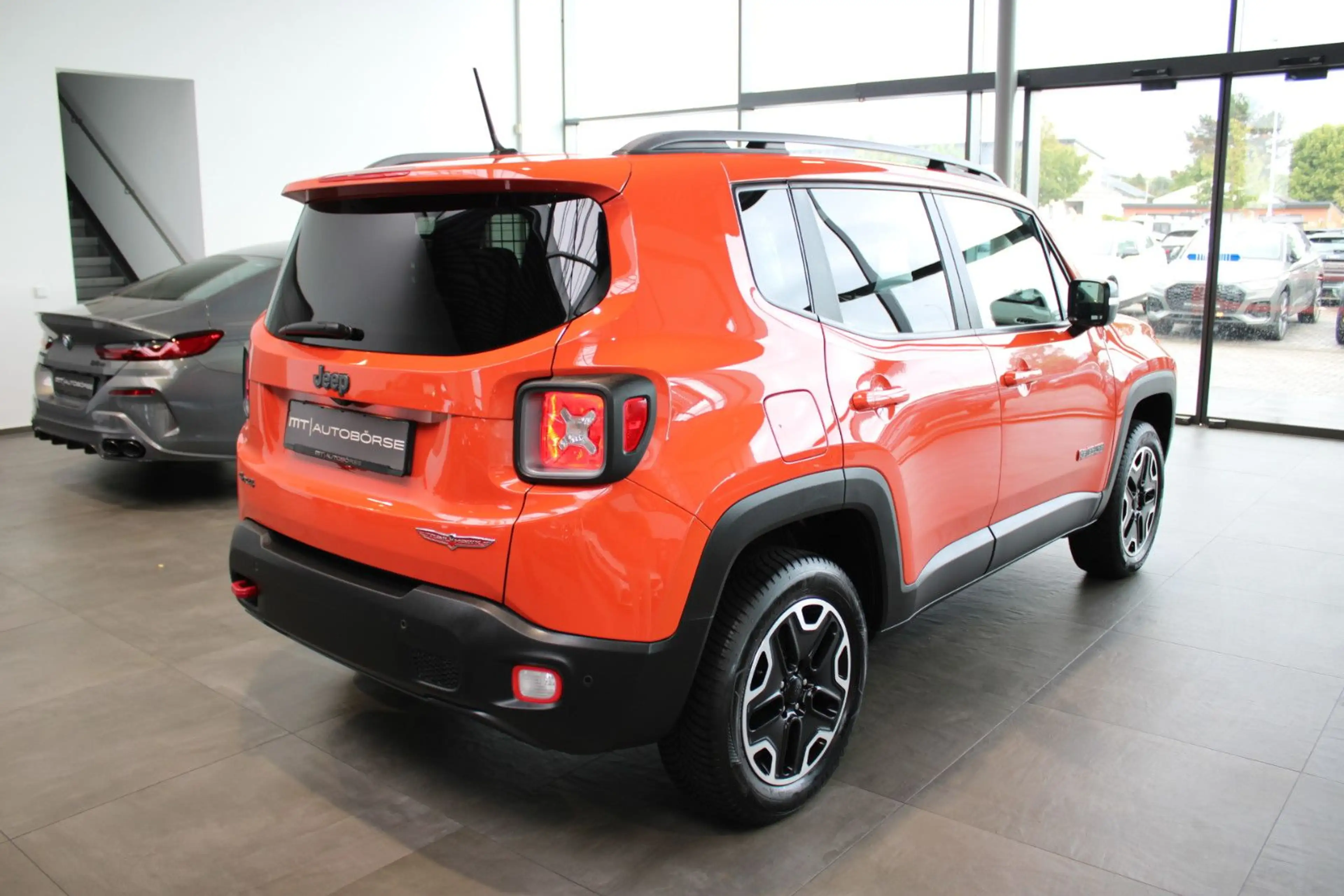 Jeep Renegade RENEGADE *TRAILHAWK* 4X4 DIESEL AUTOMATIK 1.HAND — photo 9