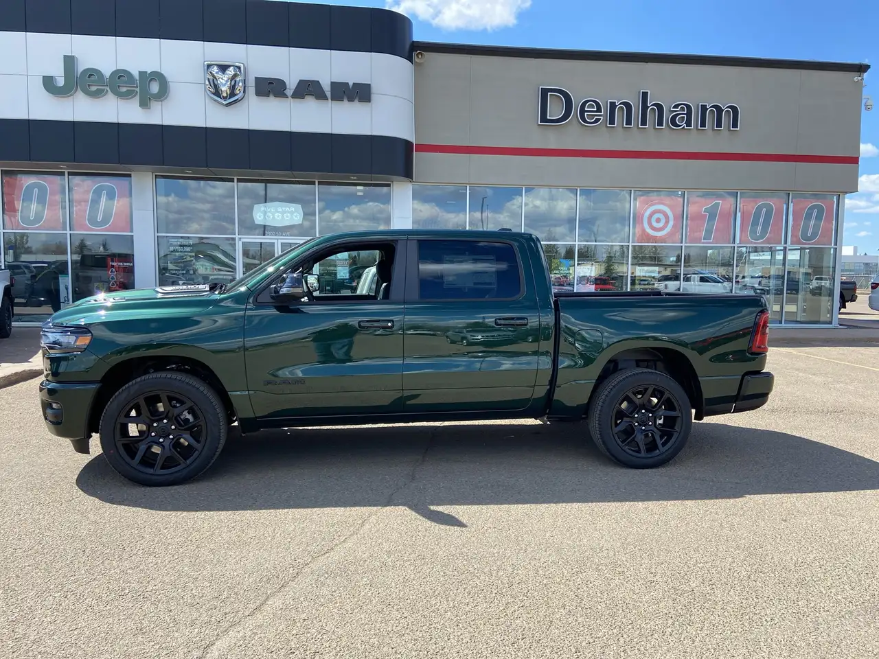 RAM 1500 снимка RAM 1500