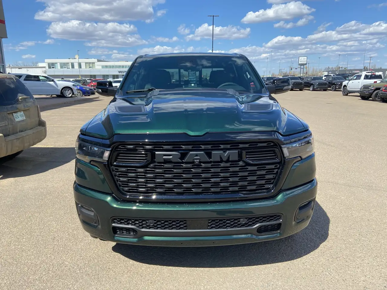 RAM 1500 снимка RAM 1500