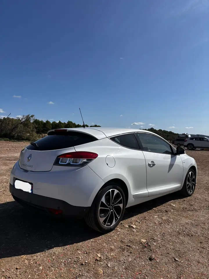 Renault Megane MÃ©gane III CoupÃ© dCi 110 eco2 Bose EDC