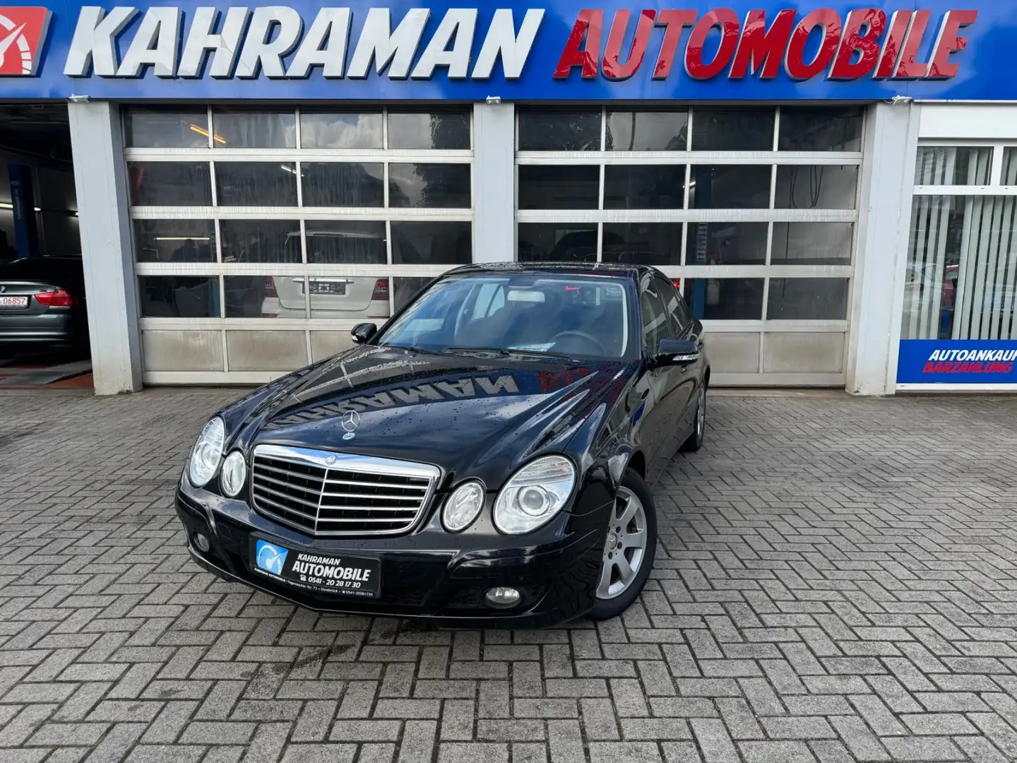 Mercedes-Benz E 200 E -Klasse Lim. E 200 Kompressor Noir - 1