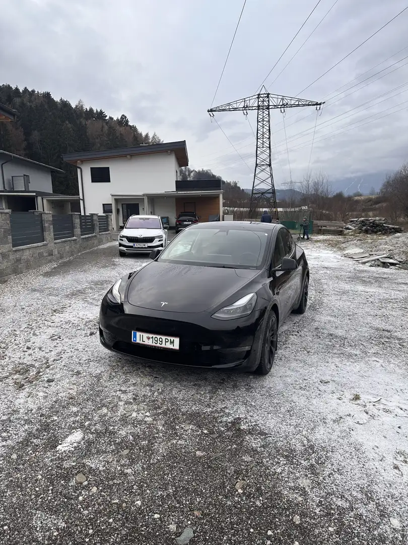 Tesla Model Y Long Range AWD 75kWh - 1