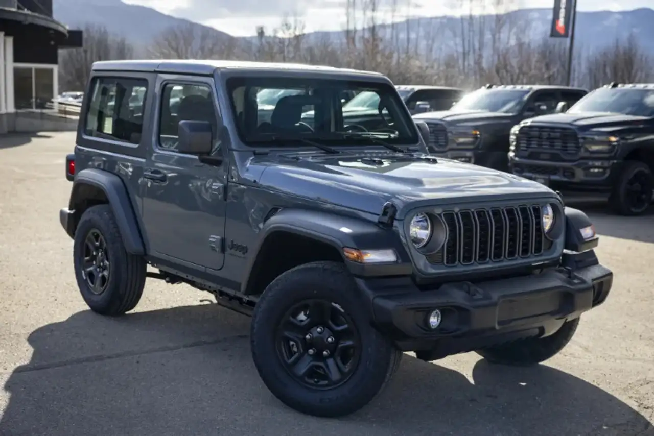 Jeep Wrangler снимка Jeep Wrangler