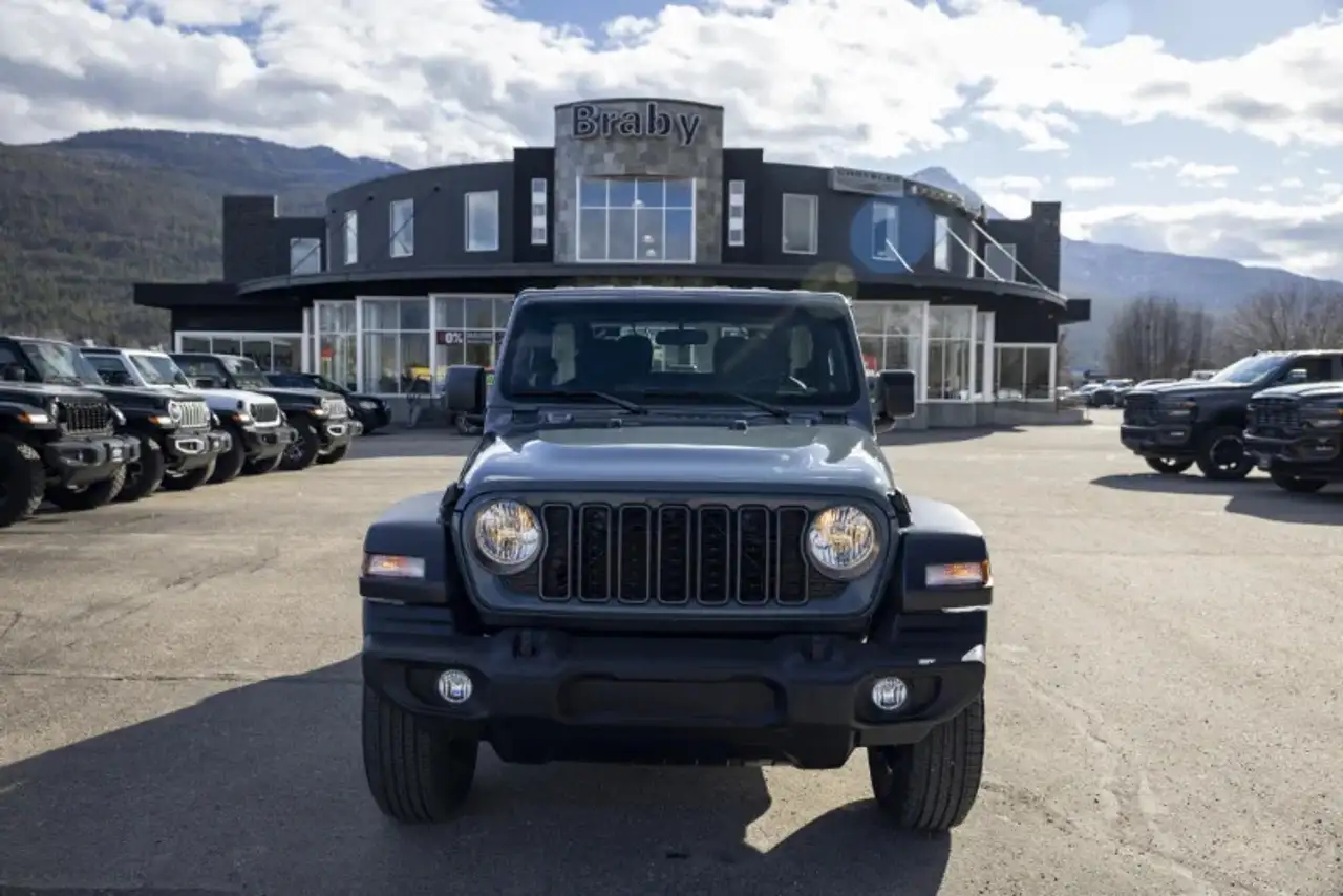 Jeep Wrangler снимка Jeep Wrangler