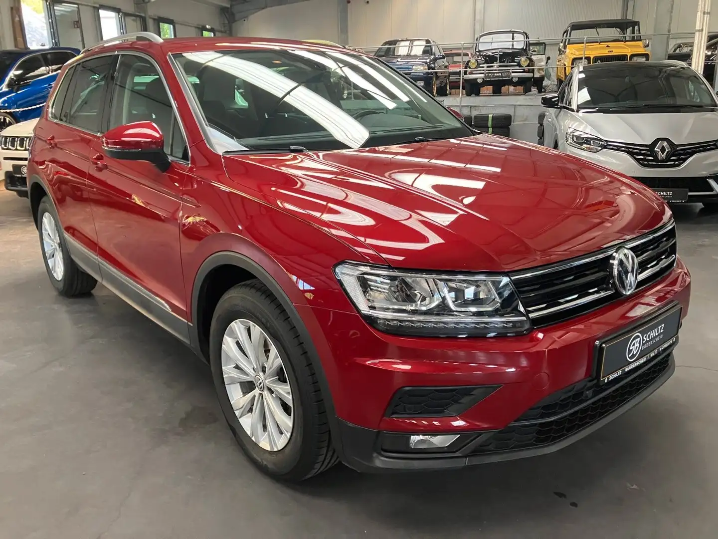 Volkswagen Tiguan 2.0 Comfortline 4Motion 180HP Rouge - 1