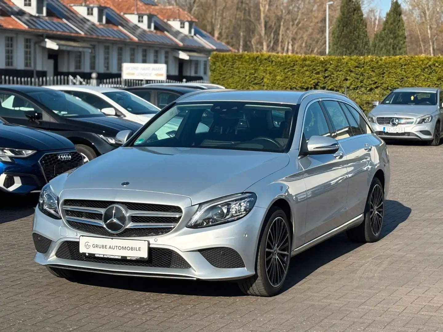 Mercedes-Benz C 300 d DIGITAL*LEDER*HUD*LED*VOLL Zilver - 1