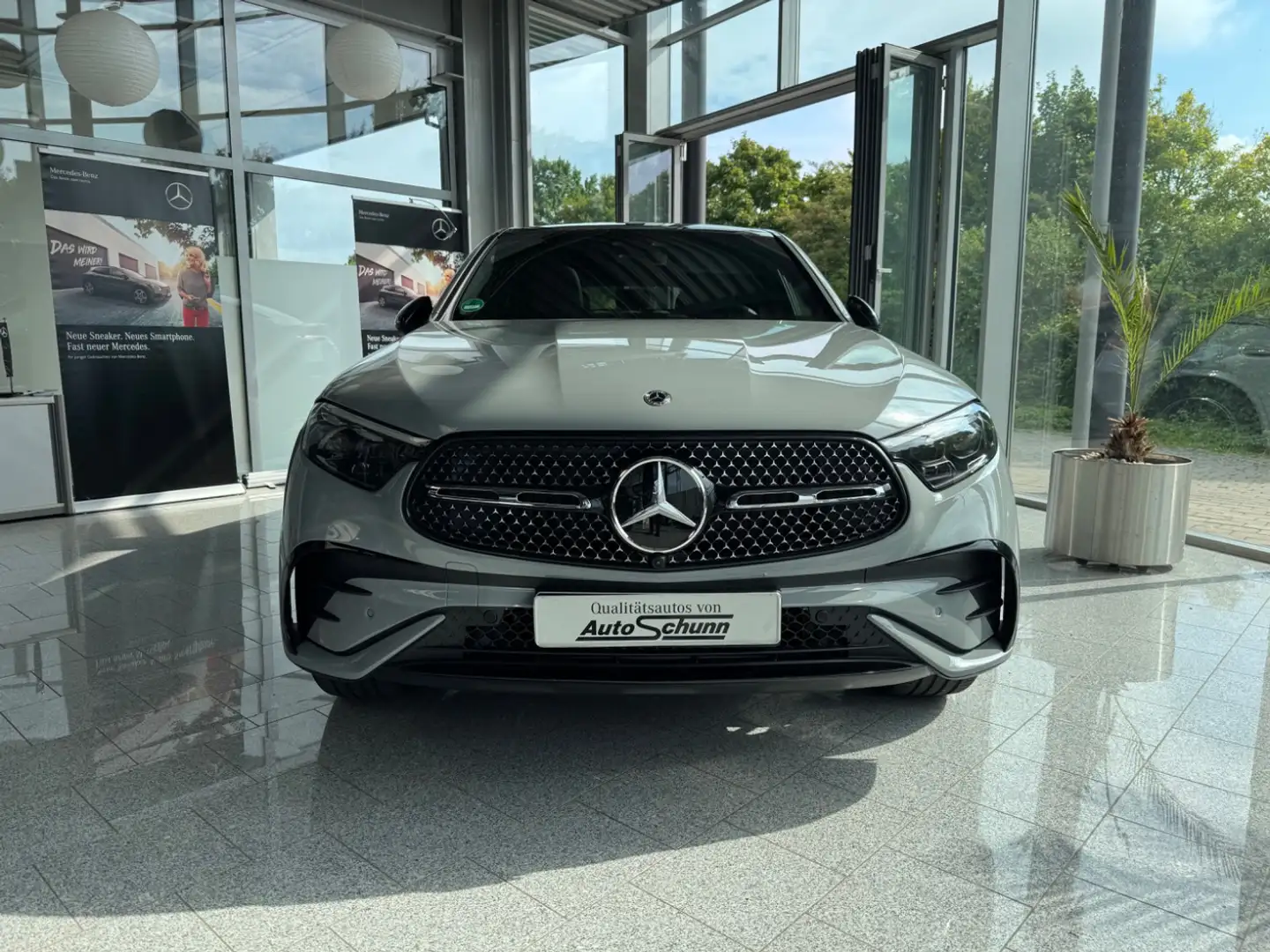 Mercedes-Benz GLC 200 4M AMG+Pano+AHK+Keyless+Burmester+360° Grigio - 2