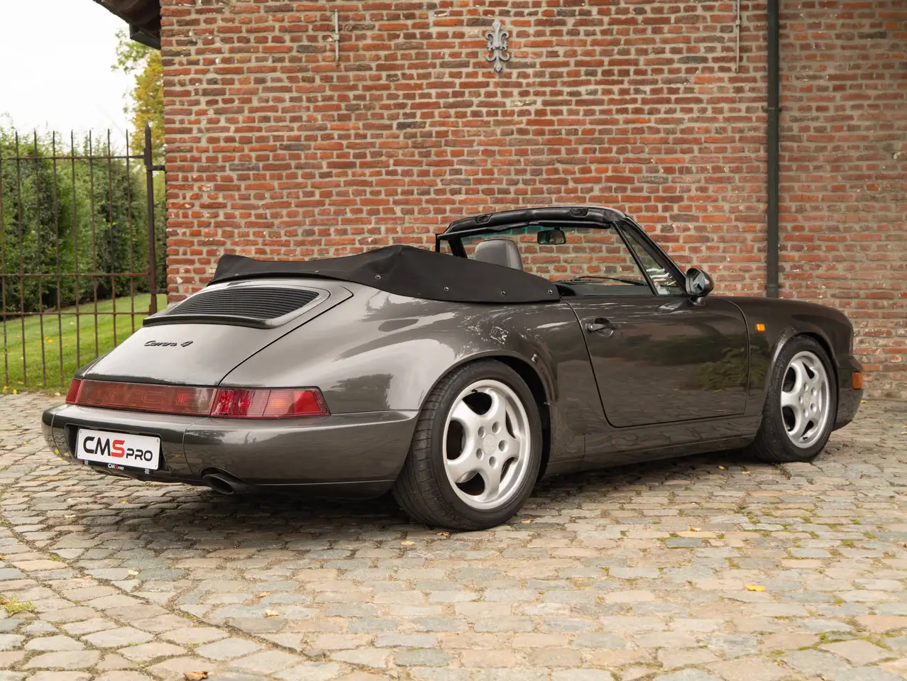Porsche 964