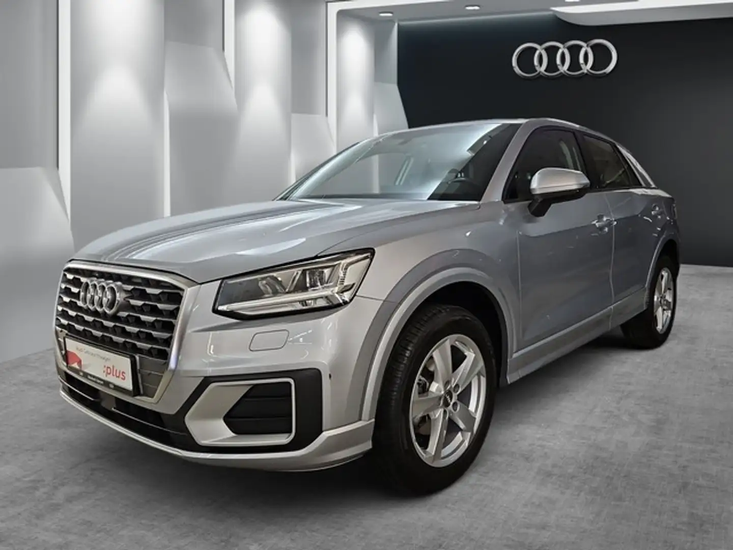 Audi Q2 1.0 30 TFSI sport AHK LED KAMERA NAVI TEMP EINP... Silber - 2