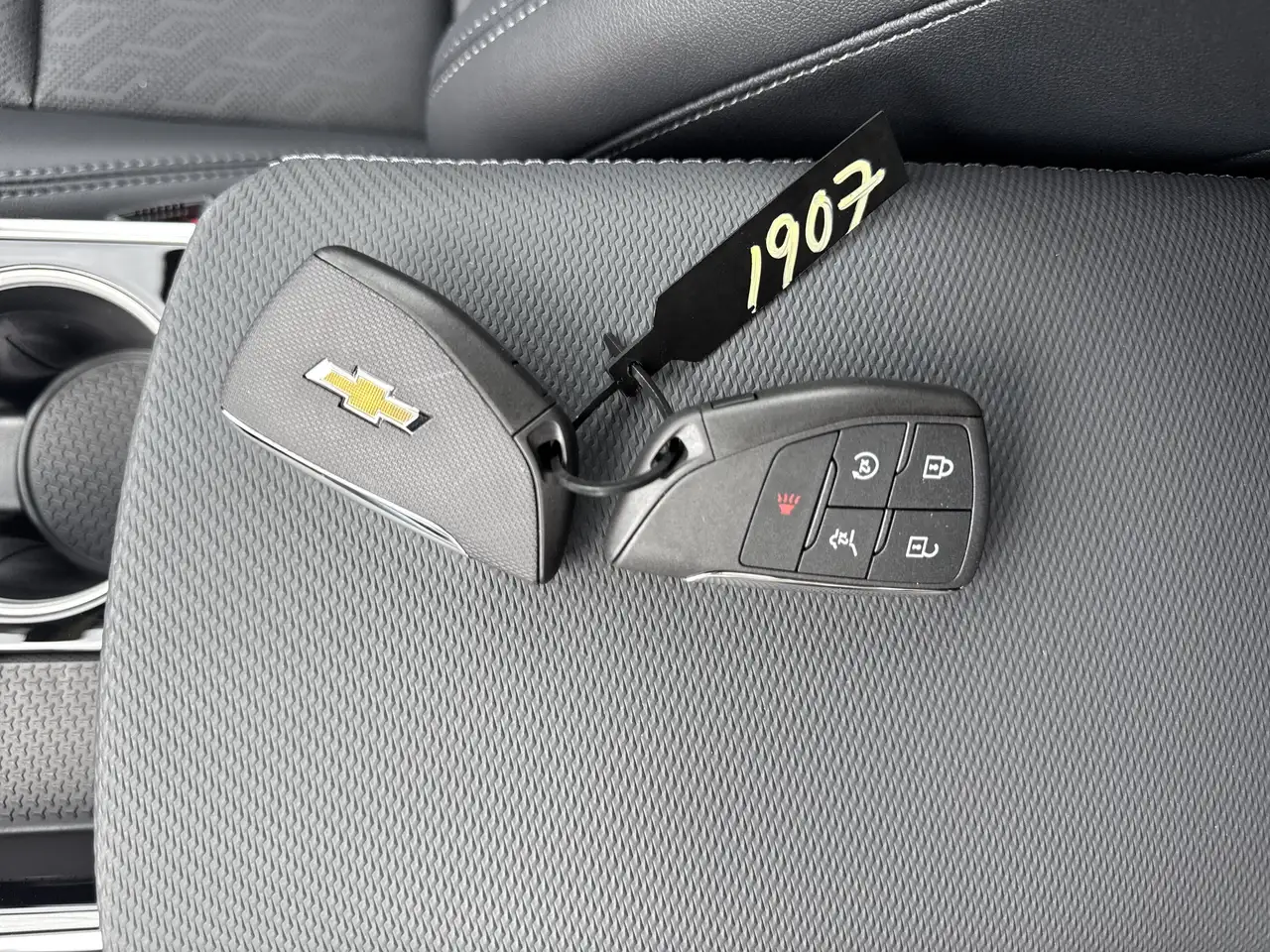 Chevrolet Equinox photo Chevrolet Equinox