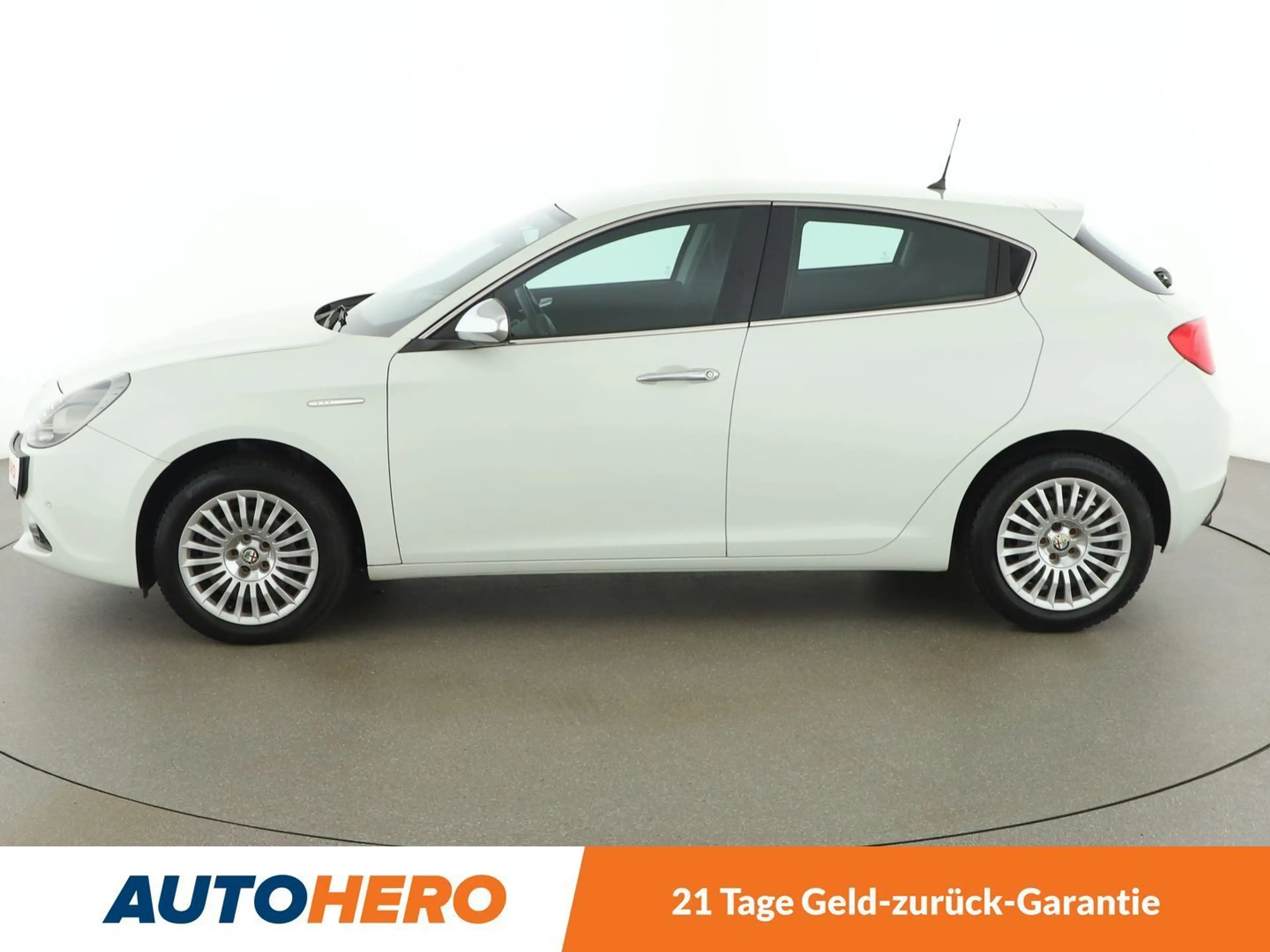 Alfa Romeo Giulietta 1.4 Turbo Distinctive *PDC*TEMPO*BT*KLIMAAUT* — photo 3
