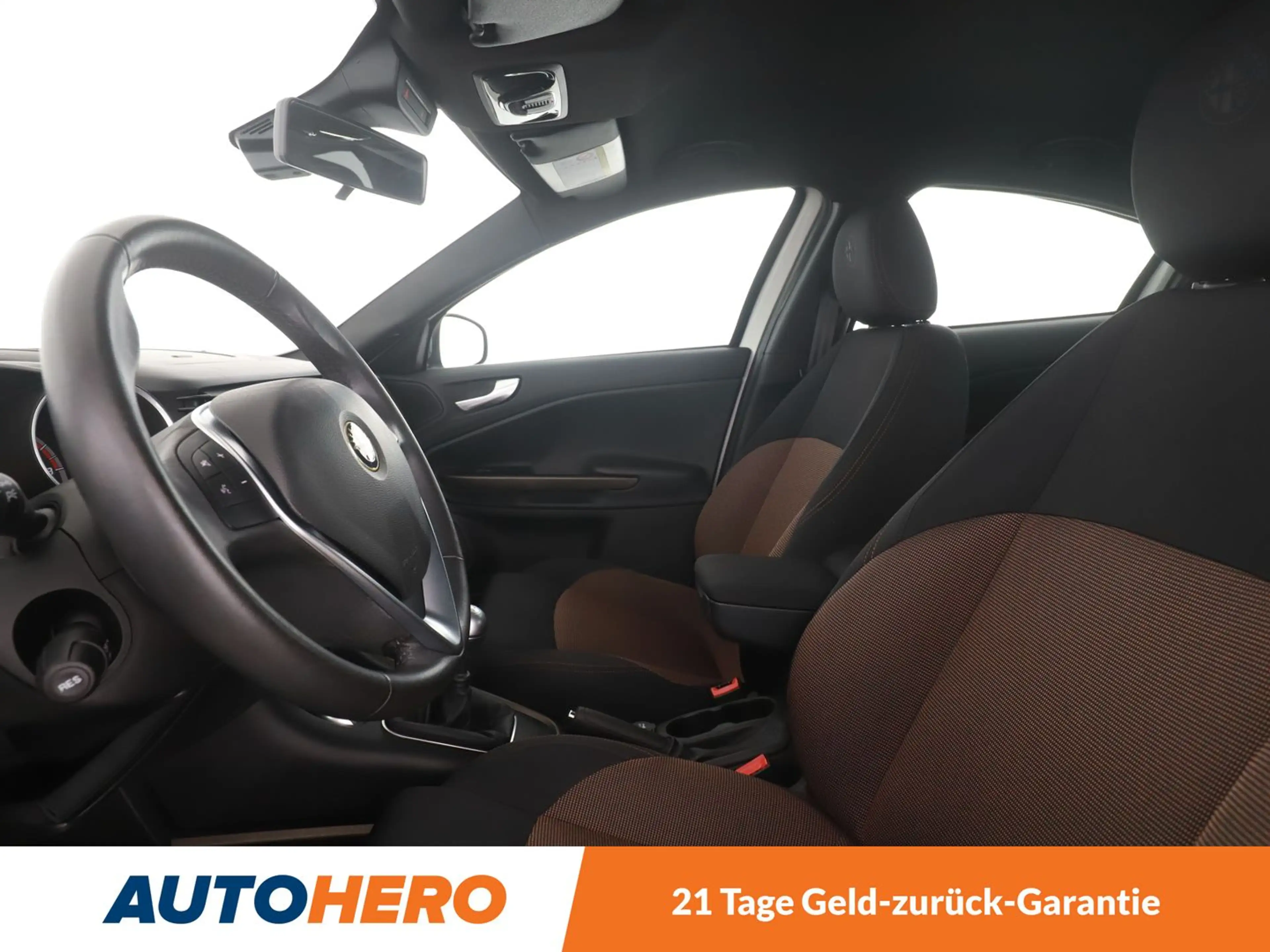 Alfa Romeo Giulietta 1.4 Turbo Distinctive *PDC*TEMPO*BT*KLIMAAUT* — photo 10